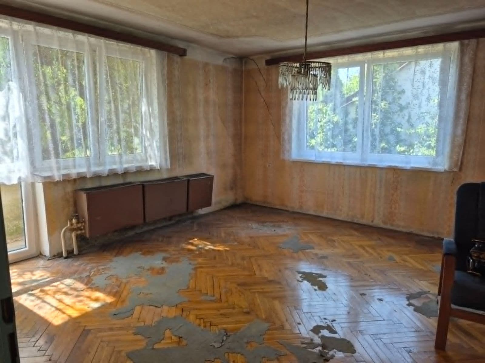 Predaj domu 200 m², pozemok 2.980 m², Nechanice, Královéhradecký kraj Predaj domu 200 m², pozemok 2.980 m², Nechanice, Královéhradecký kraj