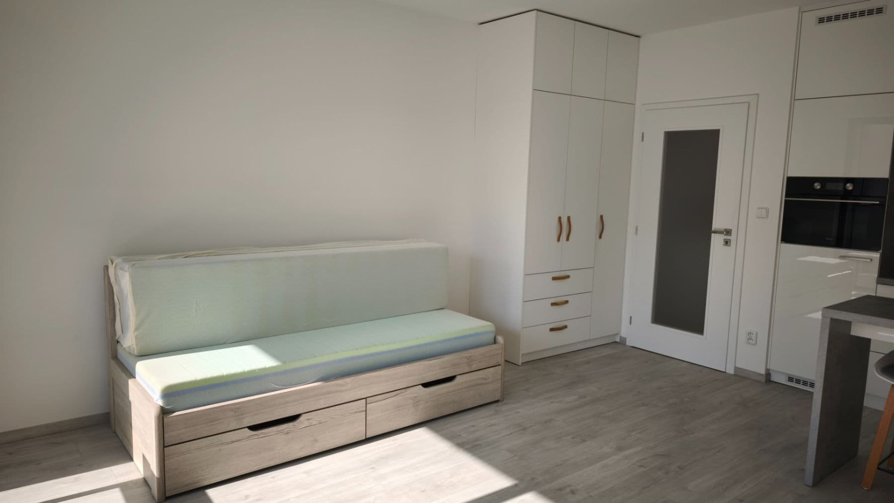 Prenájom bytu 1-izbový 32 m², Věry Pánkové, Olomouc, Olomoucký kraj Prenájom bytu 1-izbový 32 m², Věry Pánkové, Olomouc, Olomoucký kraj
