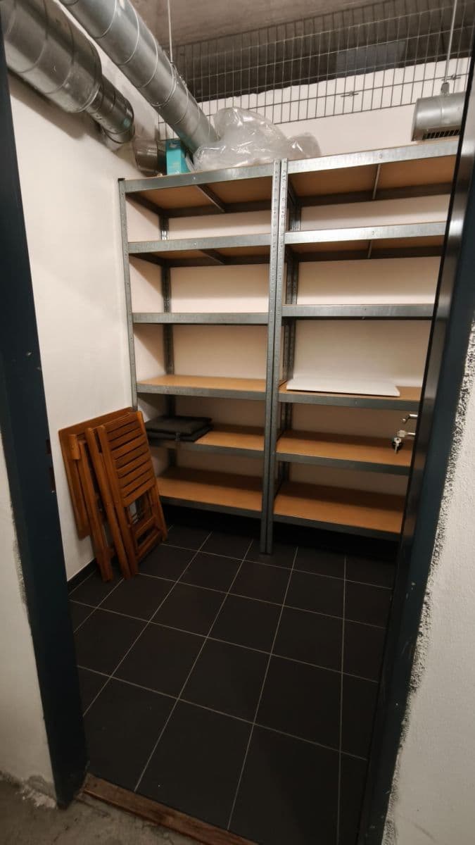 Prenájom bytu 1-izbový 32 m², Věry Pánkové, Olomouc, Olomoucký kraj Prenájom bytu 1-izbový 32 m², Věry Pánkové, Olomouc, Olomoucký kraj