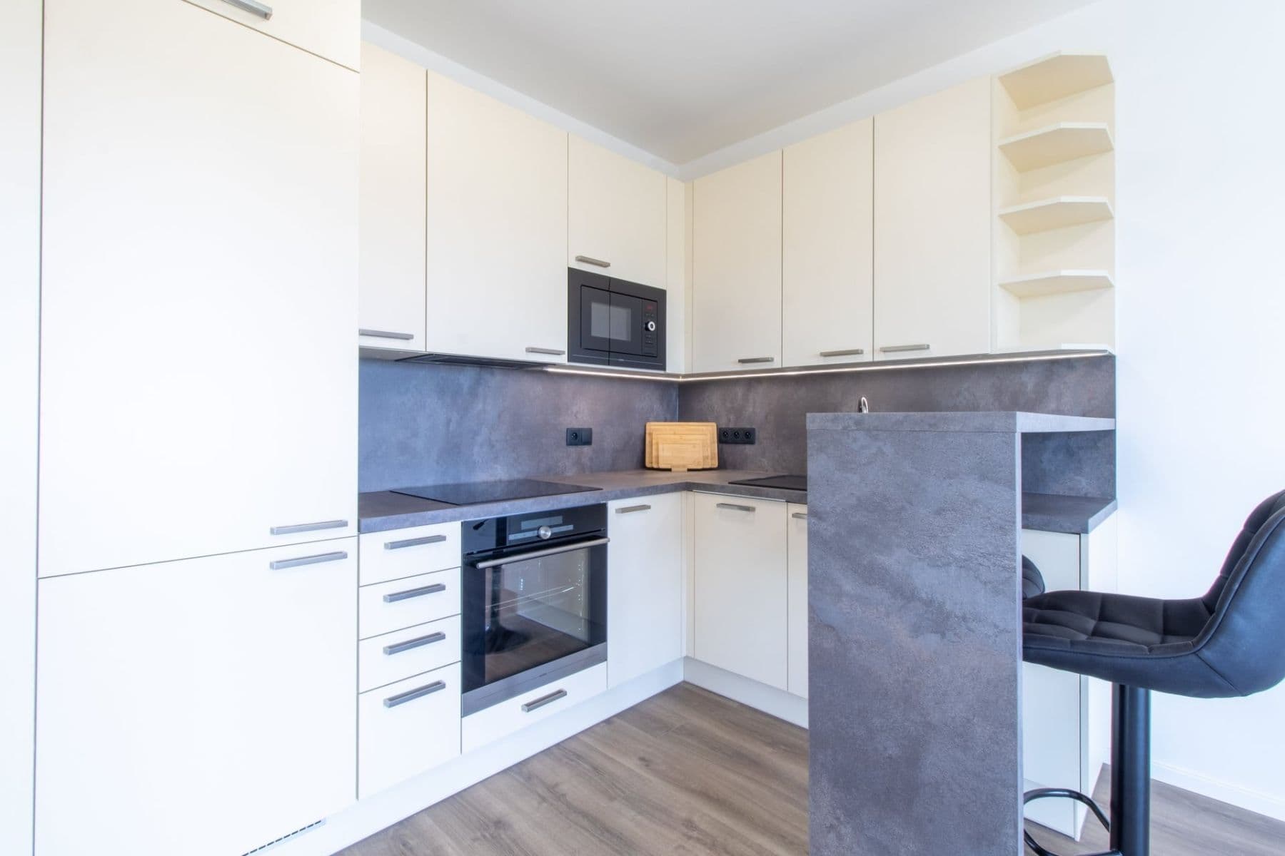Prenájom bytu 2-izbový 37 m², Arnošta Valenty, Praha, Praha Prenájom bytu 2-izbový 37 m², Arnošta Valenty, Praha, Praha