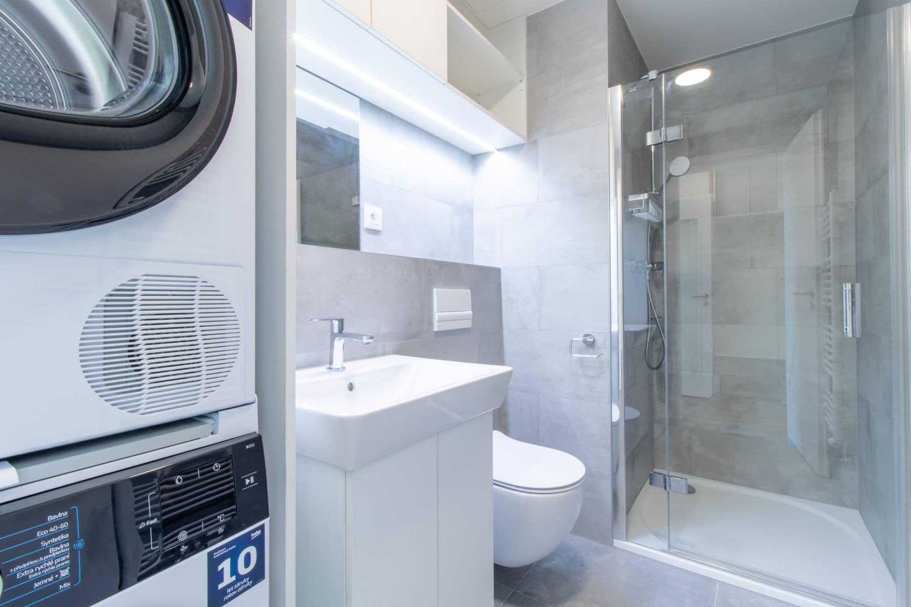 Prenájom bytu 2-izbový 37 m², Arnošta Valenty, Praha, Praha Prenájom bytu 2-izbový 37 m², Arnošta Valenty, Praha, Praha