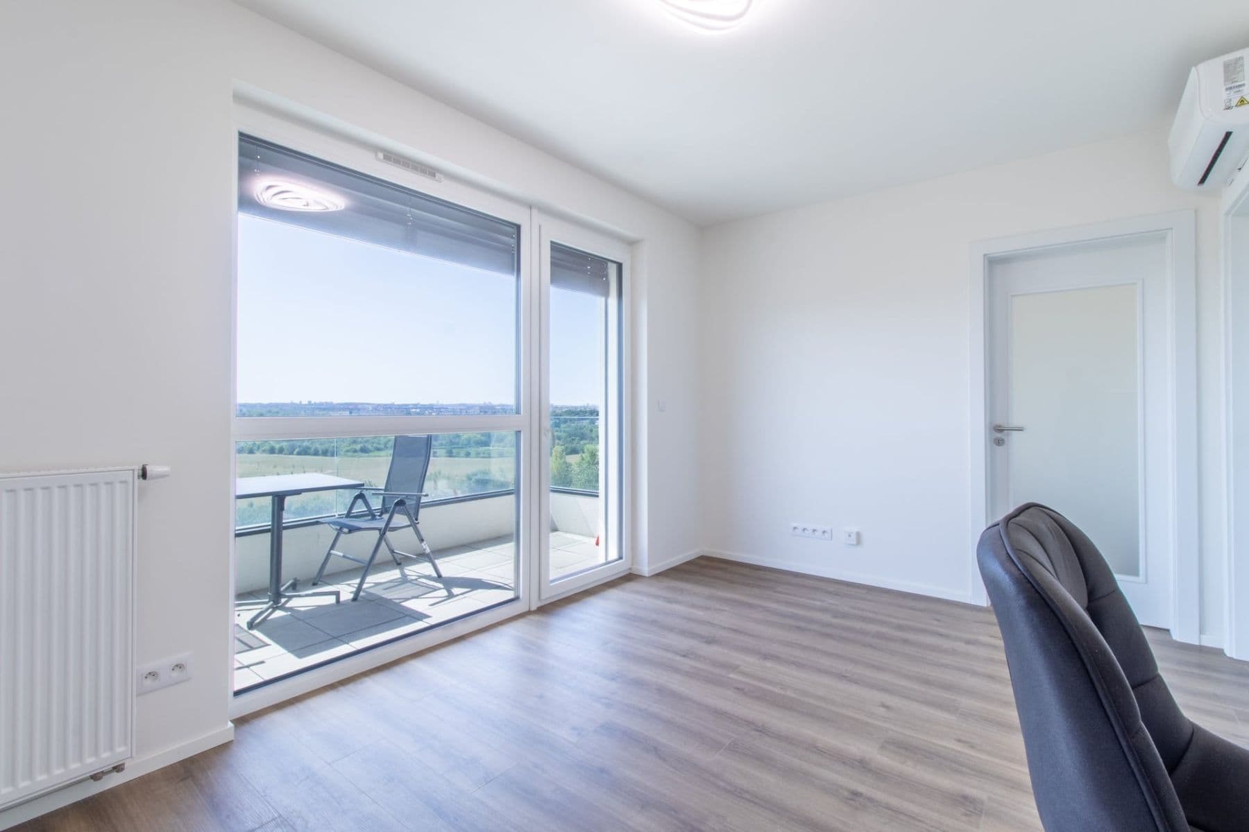Prenájom bytu 2-izbový 37 m², Arnošta Valenty, Praha, Praha Prenájom bytu 2-izbový 37 m², Arnošta Valenty, Praha, Praha