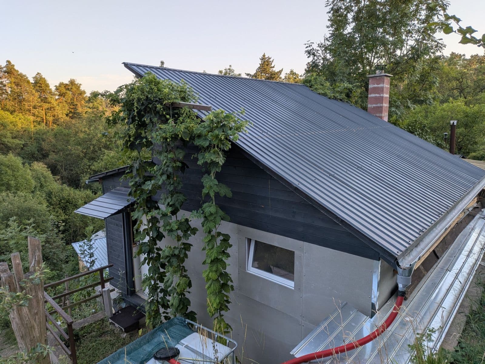 Predaj rekreačného objektu 45 m², pozemok 185 m², Višňovka, Praha, Praha Predaj rekreačného objektu 45 m², pozemok 185 m², Višňovka, Praha, Praha