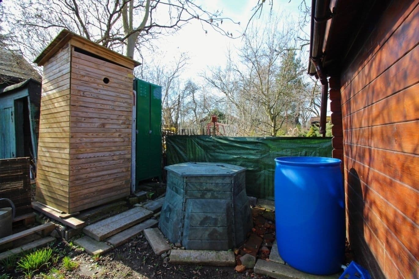 Predaj rekreačného objektu 11 m², pozemok 267 m², Praha, Praha Predaj rekreačného objektu 11 m², pozemok 267 m², Praha, Praha