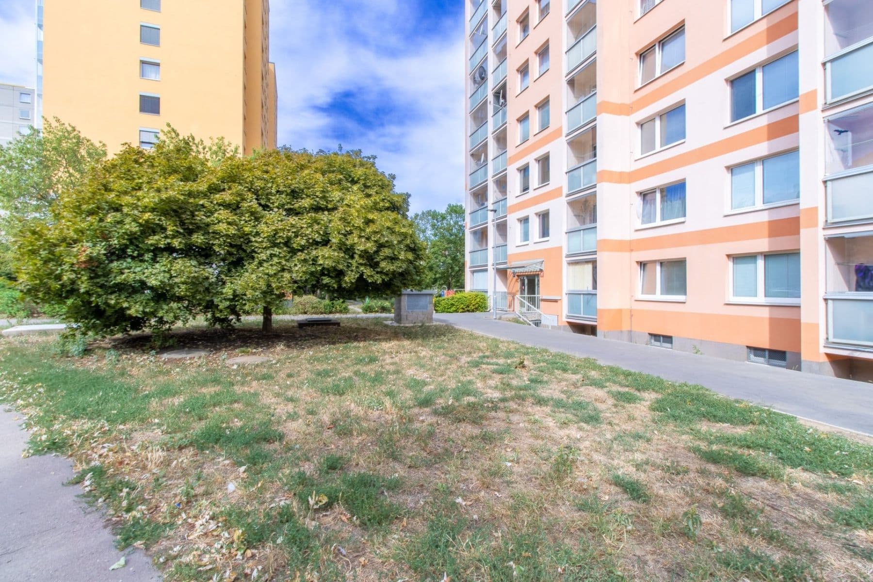 Prenájom bytu 2-izbový 45 m², Generála Janouška, Praha, Praha Prenájom bytu 2-izbový 45 m², Generála Janouška, Praha, Praha