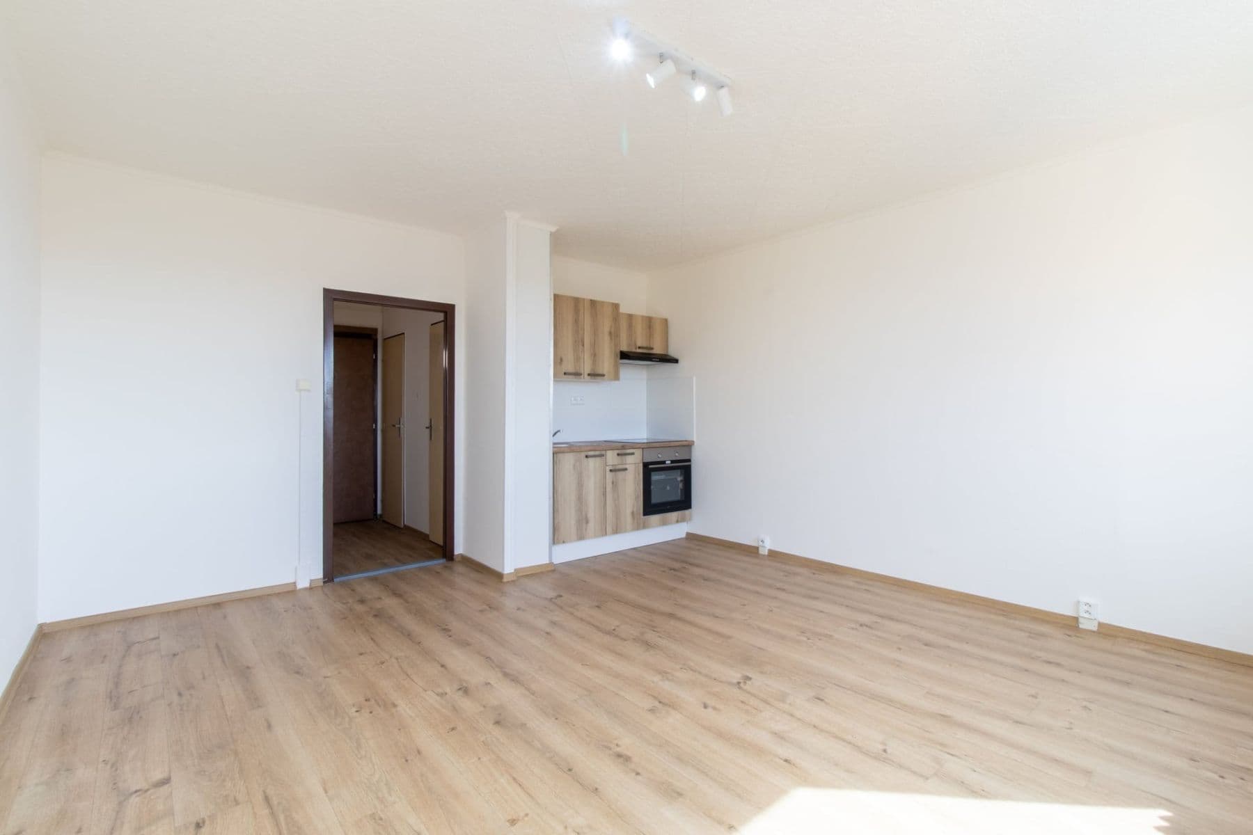 Prenájom bytu 2-izbový 45 m², Generála Janouška, Praha, Praha Prenájom bytu 2-izbový 45 m², Generála Janouška, Praha, Praha