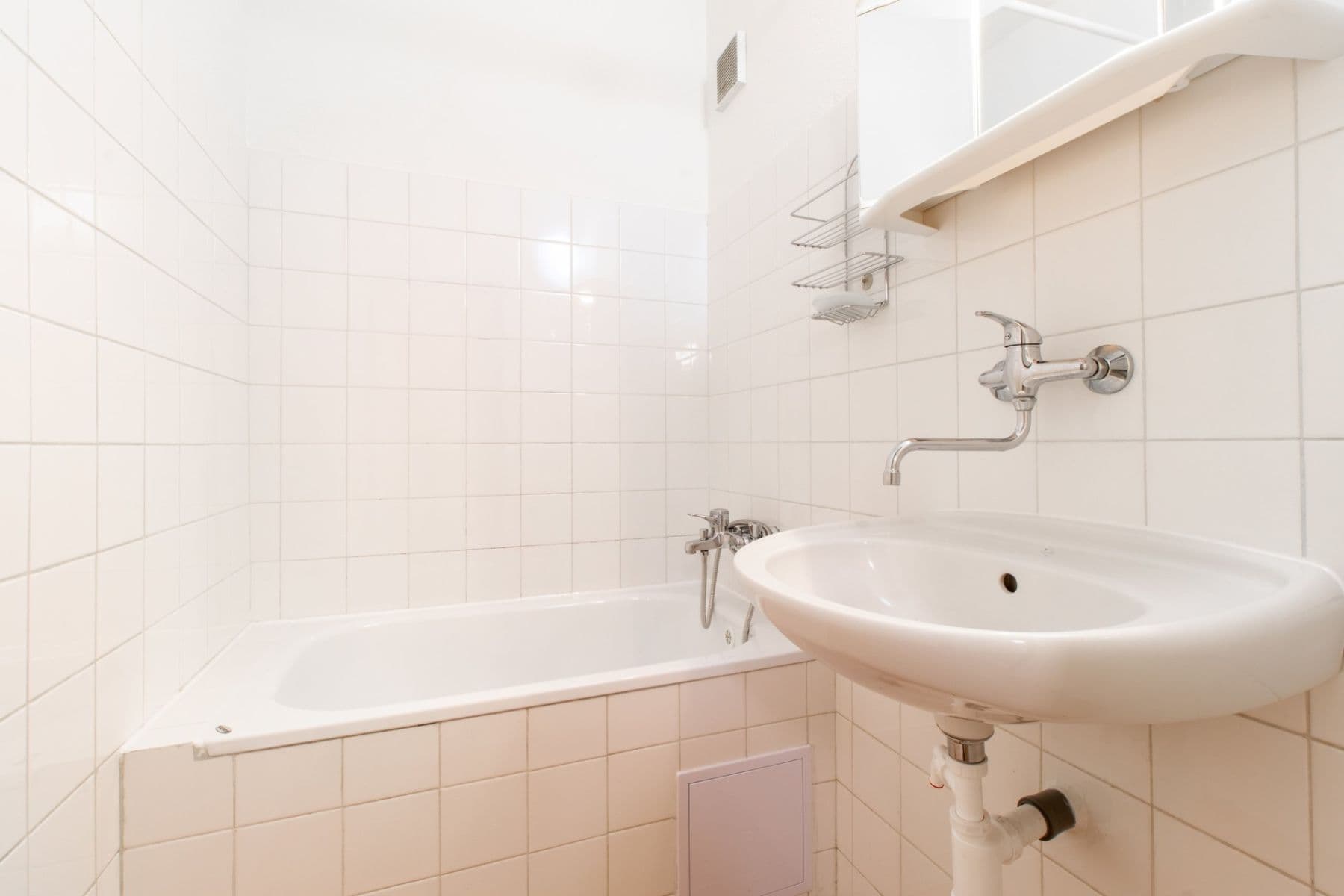 Prenájom bytu 2-izbový 45 m², Generála Janouška, Praha, Praha Prenájom bytu 2-izbový 45 m², Generála Janouška, Praha, Praha