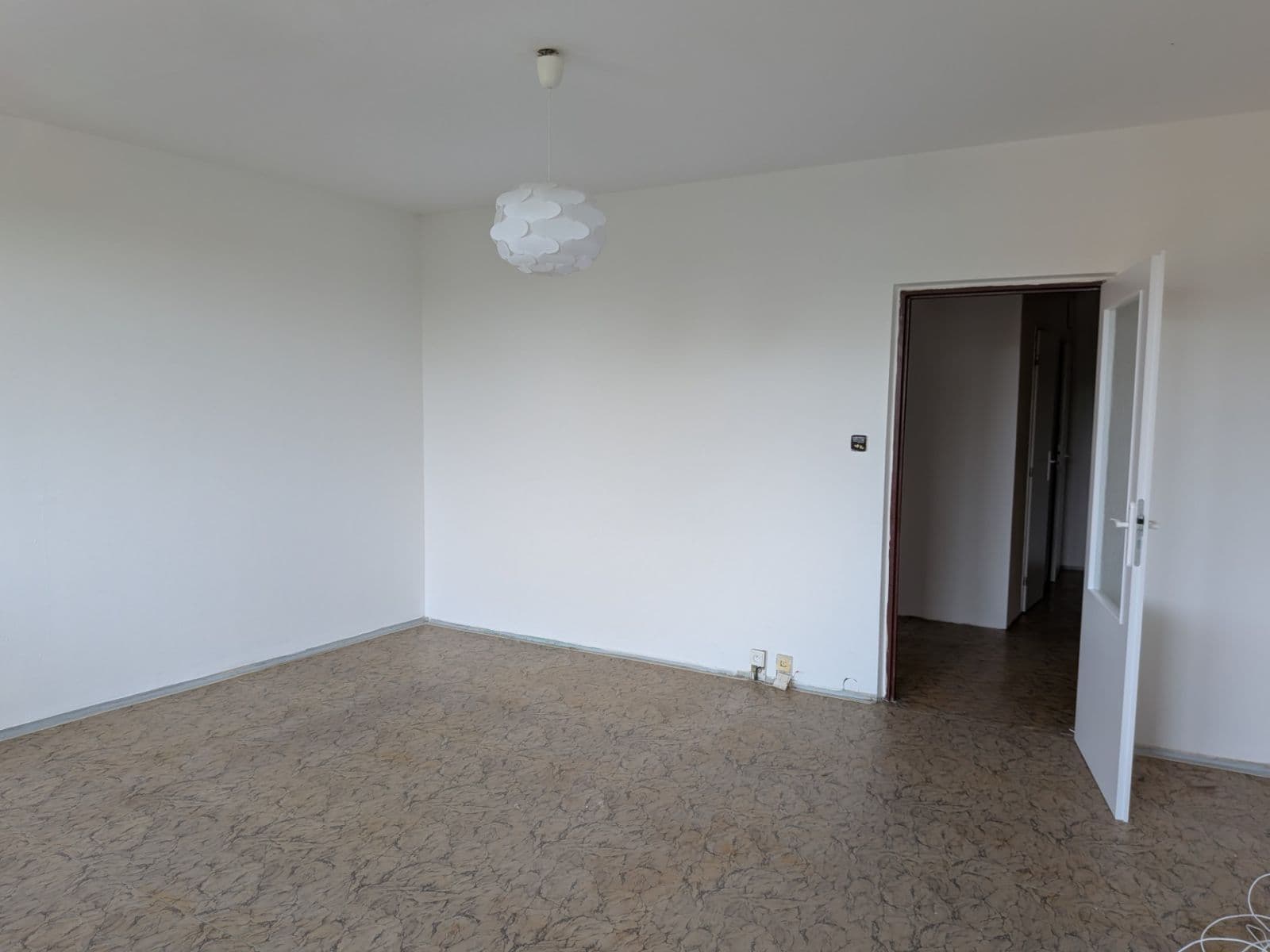 Prenájom bytu 3-izbový 77 m², Krašovská, Plzeň, Plzeňský kraj Prenájom bytu 3-izbový 77 m², Krašovská, Plzeň, Plzeňský kraj