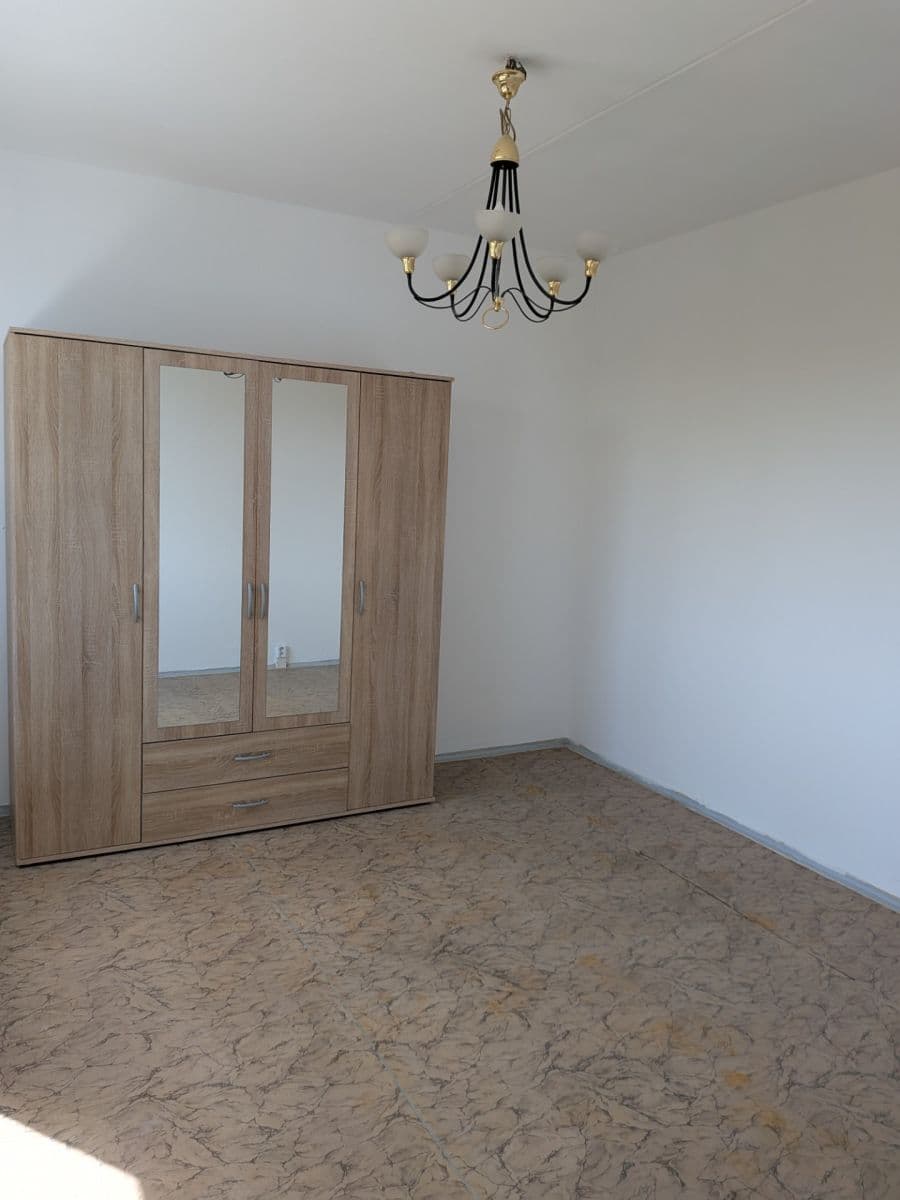 Prenájom bytu 3-izbový 77 m², Krašovská, Plzeň, Plzeňský kraj Prenájom bytu 3-izbový 77 m², Krašovská, Plzeň, Plzeňský kraj