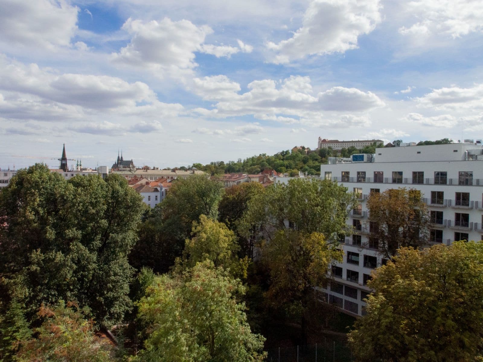 Predaj bytu 4-izbový 105 m², Gorkého, Brno, Jihomoravský kraj Predaj bytu 4-izbový 105 m², Gorkého, Brno, Jihomoravský kraj