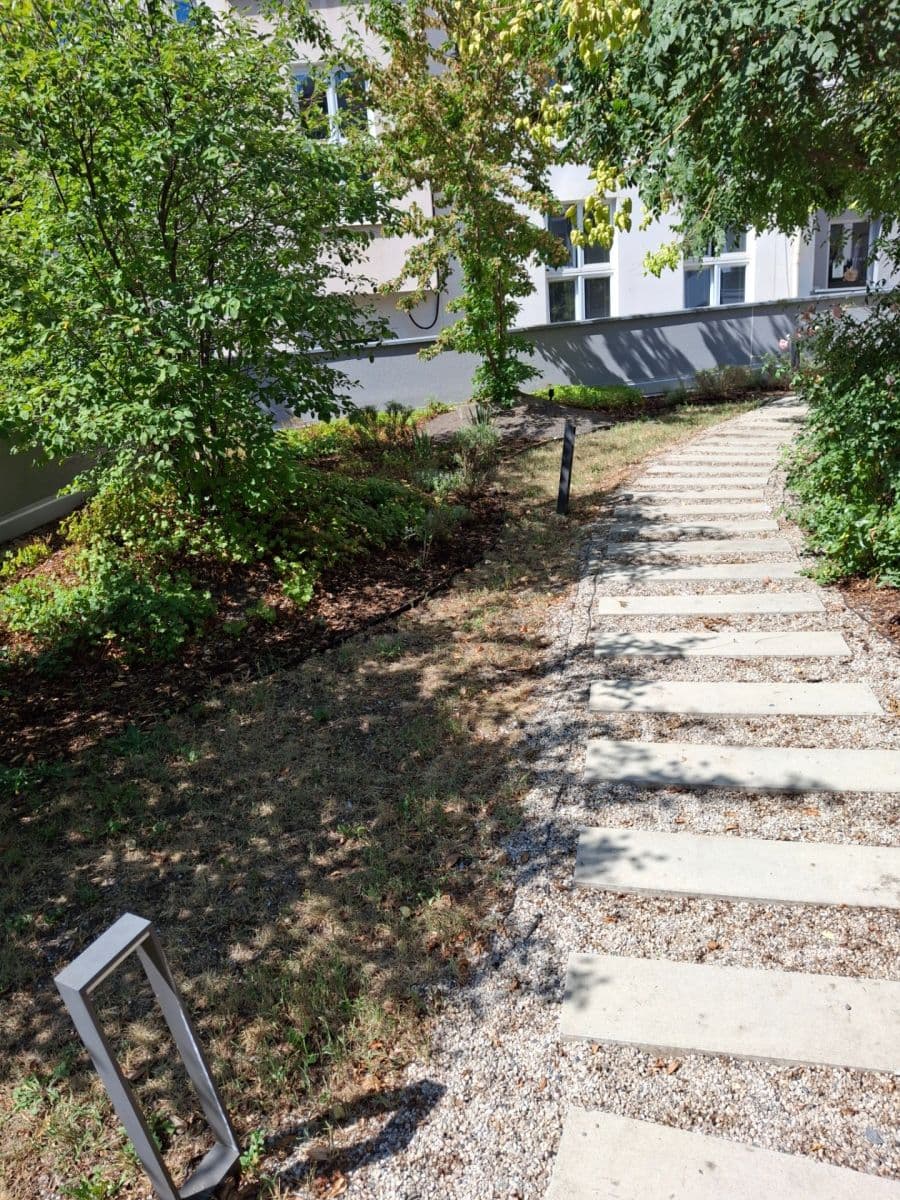 Prenájom bytu 1-izbový 28 m², Bassova, Praha, Praha Prenájom bytu 1-izbový 28 m², Bassova, Praha, Praha