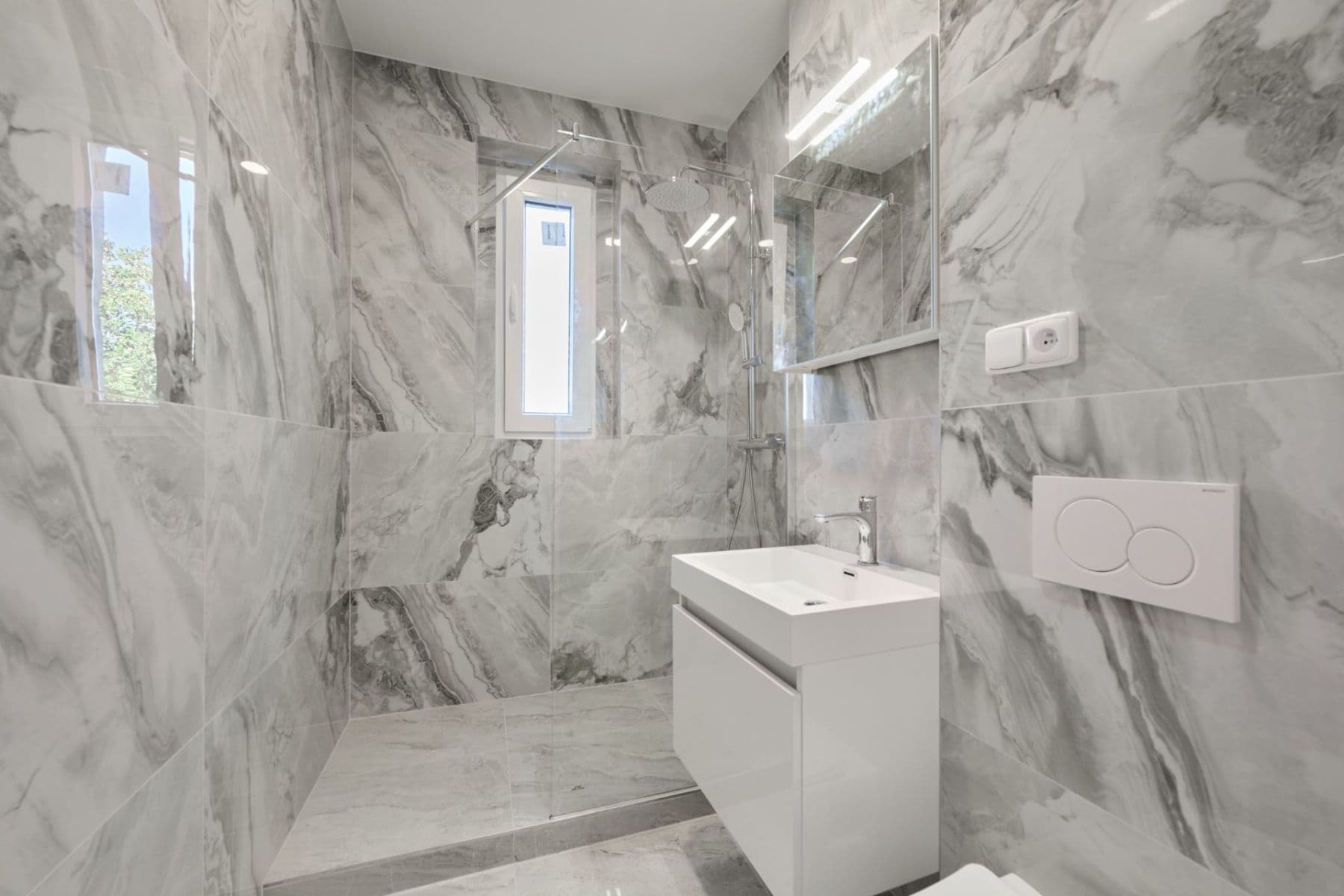 Prenájom bytu 1-izbový 30 m², Viklefova, Praha, Praha Prenájom bytu 1-izbový 30 m², Viklefova, Praha, Praha