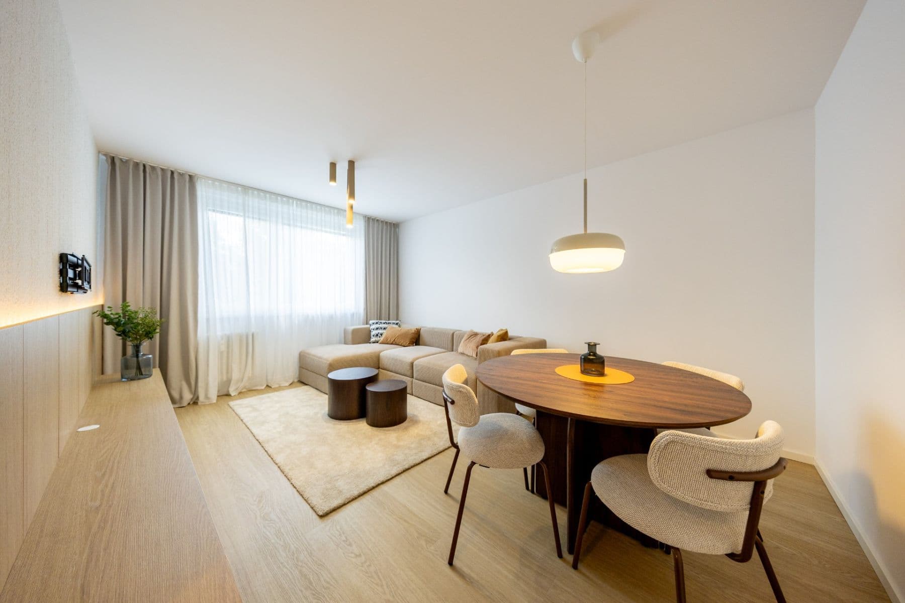 Predaj bytu 2-izbový 53 m², Ožvoldíkova, Dúbravka, Bratislavský kraj Predaj bytu 2-izbový 53 m², Ožvoldíkova, Dúbravka, Bratislavský kraj