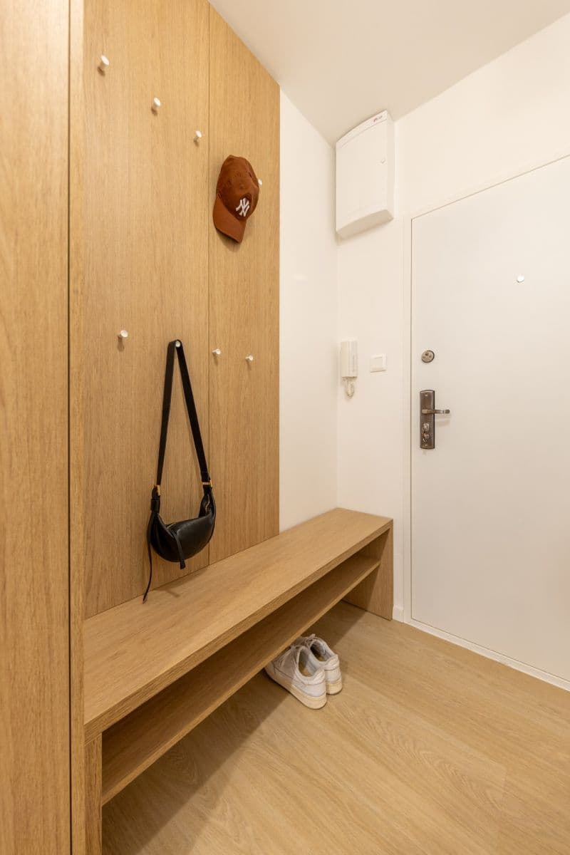 Predaj bytu 2-izbový 53 m², Ožvoldíkova, Dúbravka, Bratislavský kraj Predaj bytu 2-izbový 53 m², Ožvoldíkova, Dúbravka, Bratislavský kraj