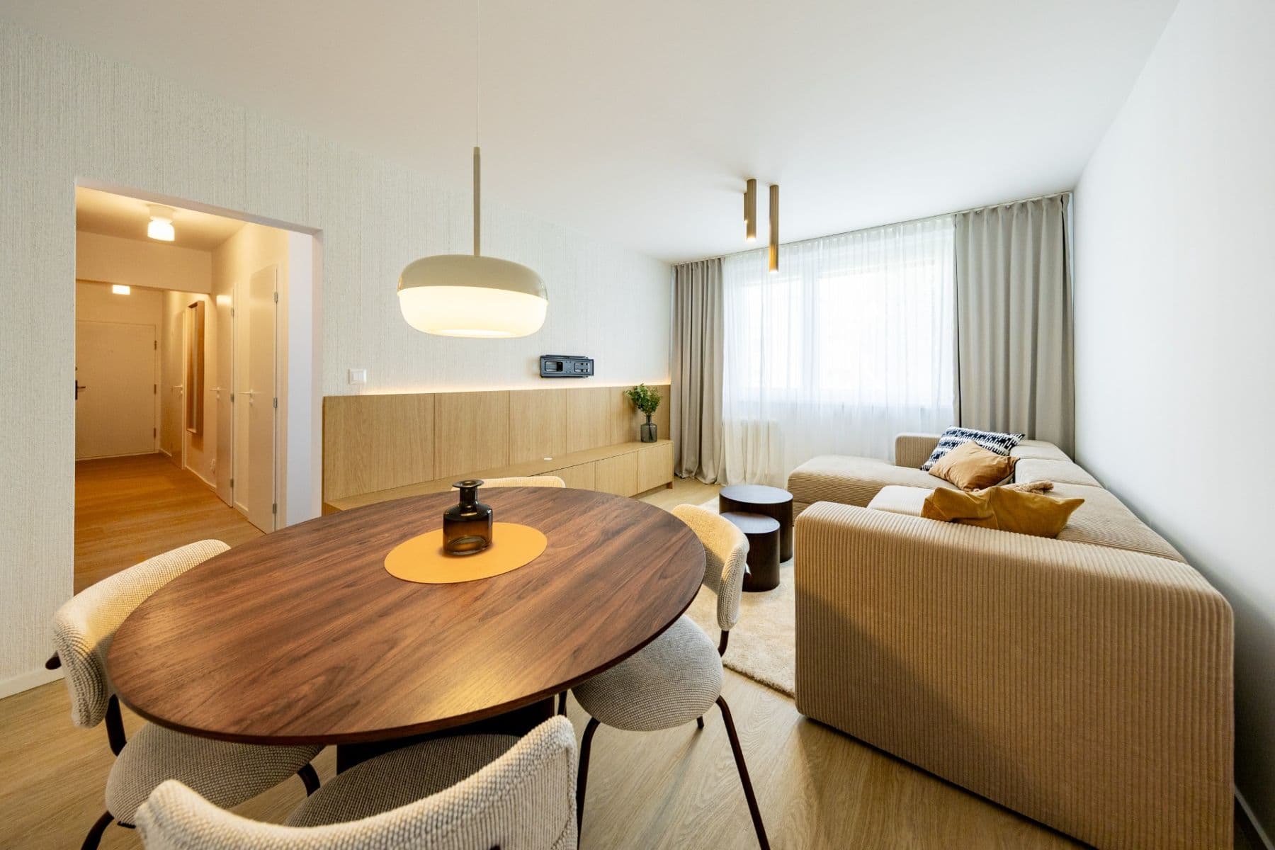 Predaj bytu 2-izbový 53 m², Ožvoldíkova, Dúbravka, Bratislavský kraj Predaj bytu 2-izbový 53 m², Ožvoldíkova, Dúbravka, Bratislavský kraj
