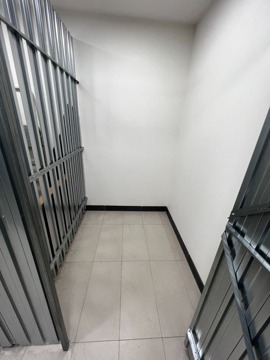 Prenájom bytu 2-izbový 45 m², Hodkovická, Praha, Praha Prenájom bytu 2-izbový 45 m², Hodkovická, Praha, Praha