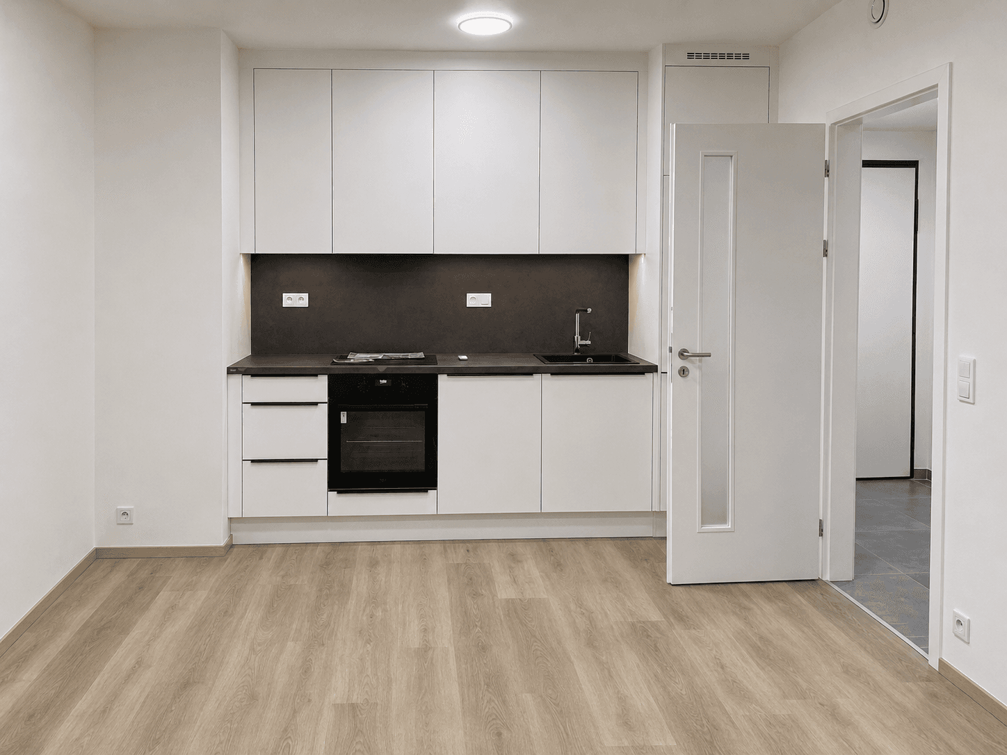 Prenájom bytu 2-izbový 45 m², Hodkovická, Praha, Praha Prenájom bytu 2-izbový 45 m², Hodkovická, Praha, Praha