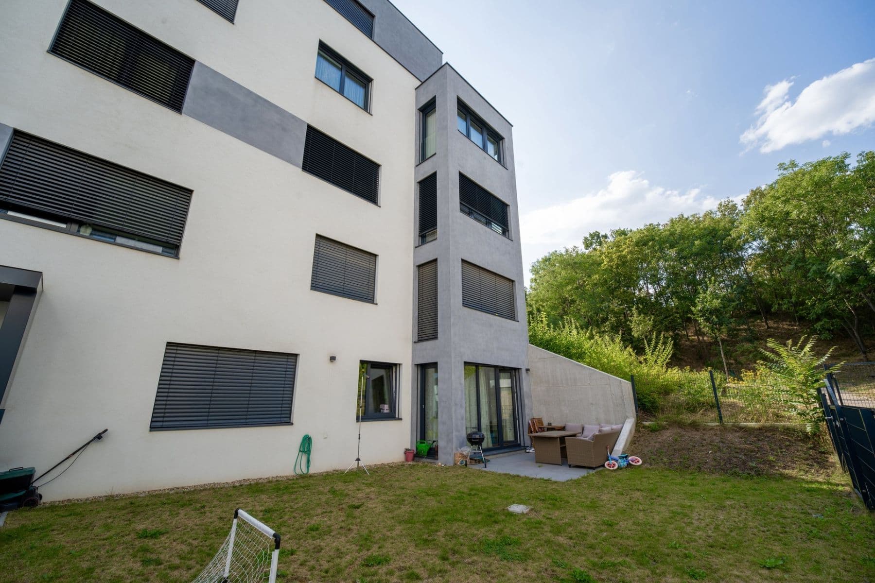 Prenájom bytu 2-izbový 73 m², Rixdorfská, Praha, Praha Prenájom bytu 2-izbový 73 m², Rixdorfská, Praha, Praha