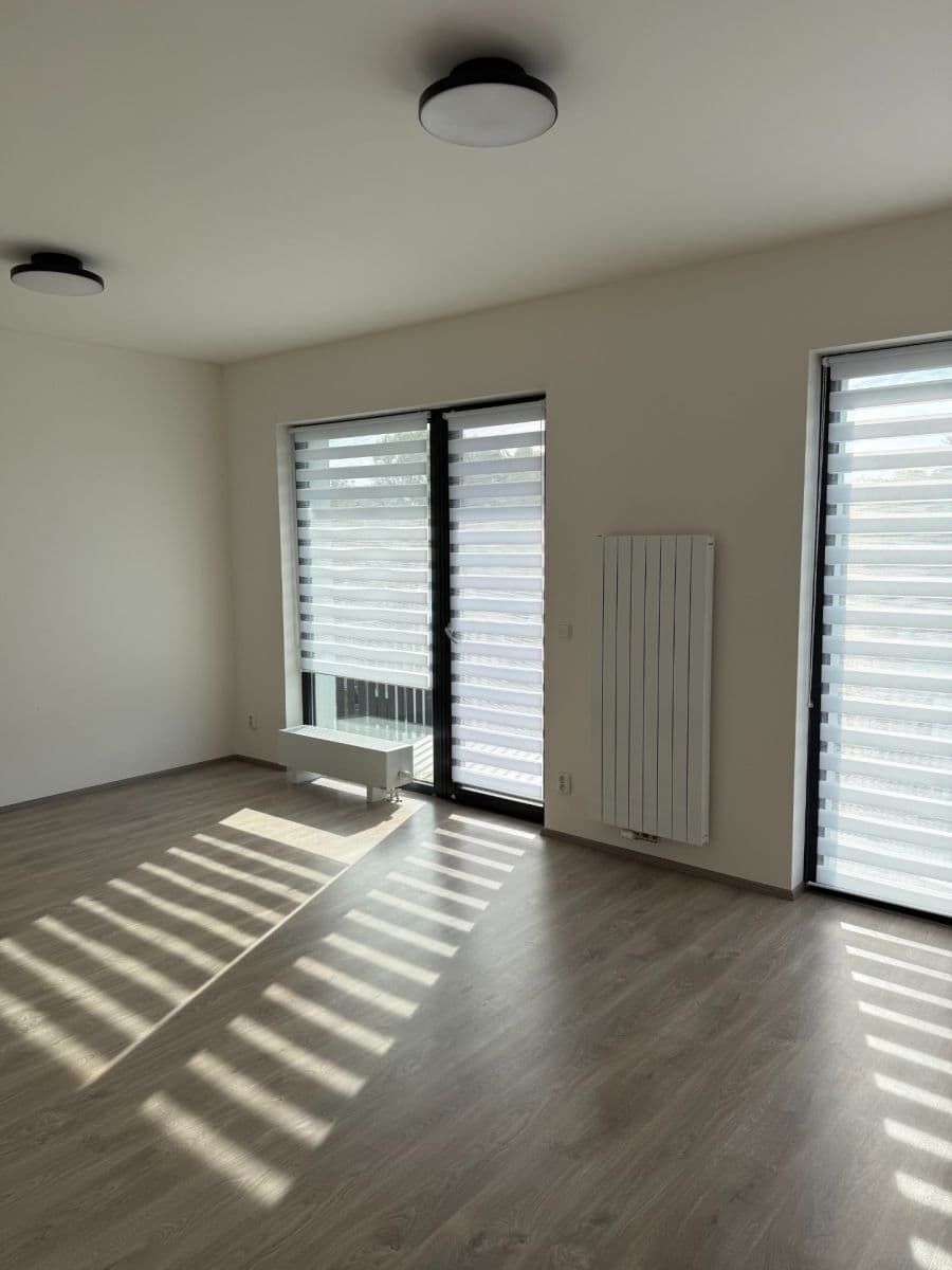 Prenájom bytu 2-izbový 56 m², Slaný, Středočeský kraj Prenájom bytu 2-izbový 56 m², Slaný, Středočeský kraj
