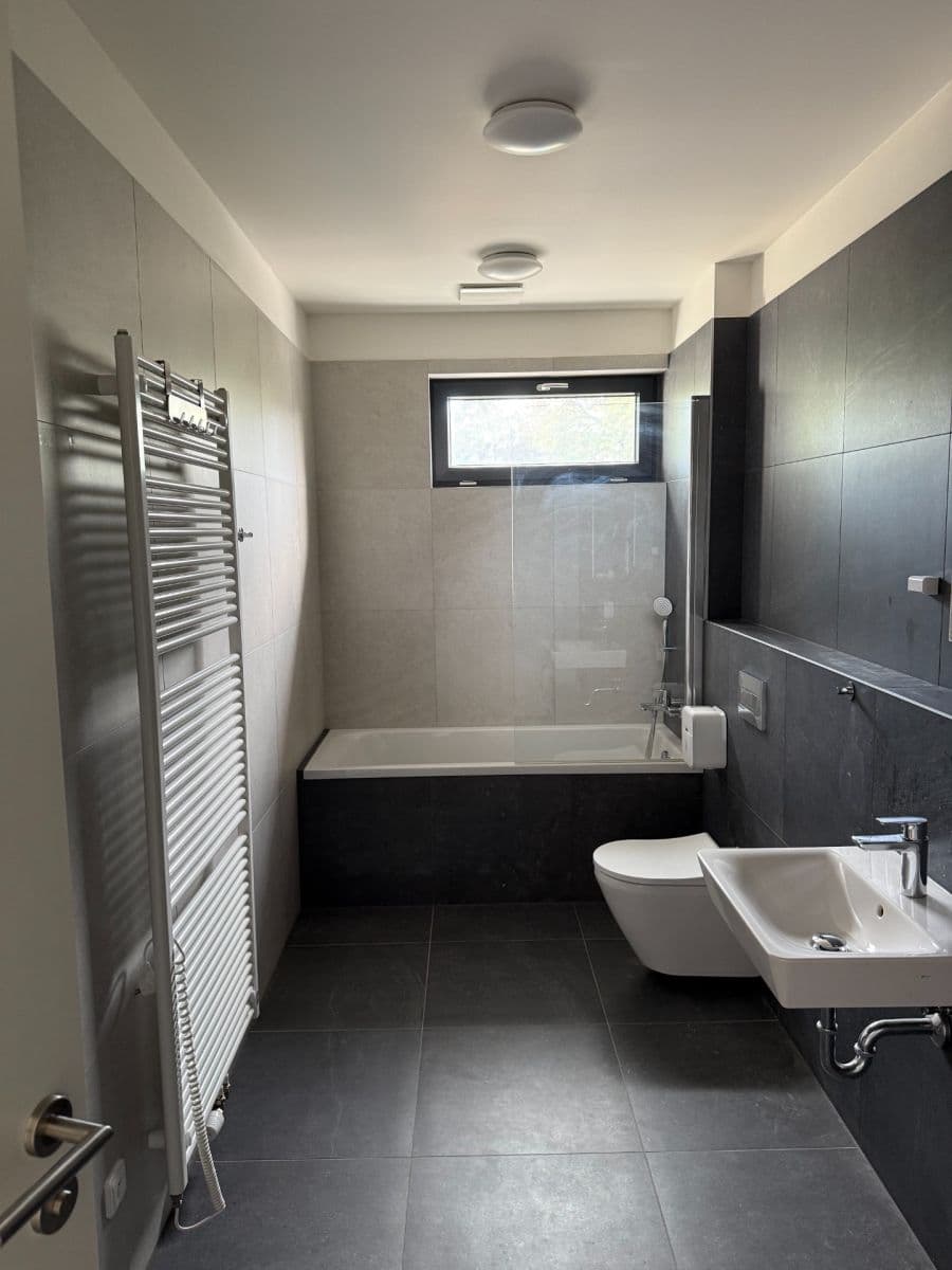 Prenájom bytu 2-izbový 56 m², Slaný, Středočeský kraj Prenájom bytu 2-izbový 56 m², Slaný, Středočeský kraj