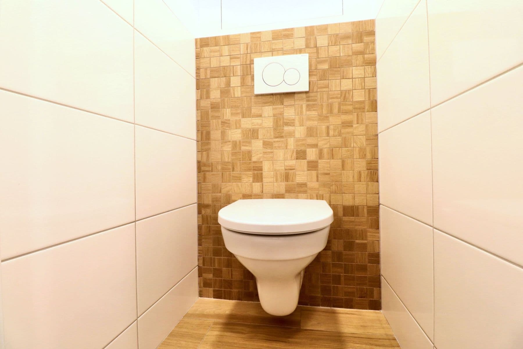 Prenájom bytu 2-izbový 55 m², Přistoupimská, Praha, Praha Prenájom bytu 2-izbový 55 m², Přistoupimská, Praha, Praha