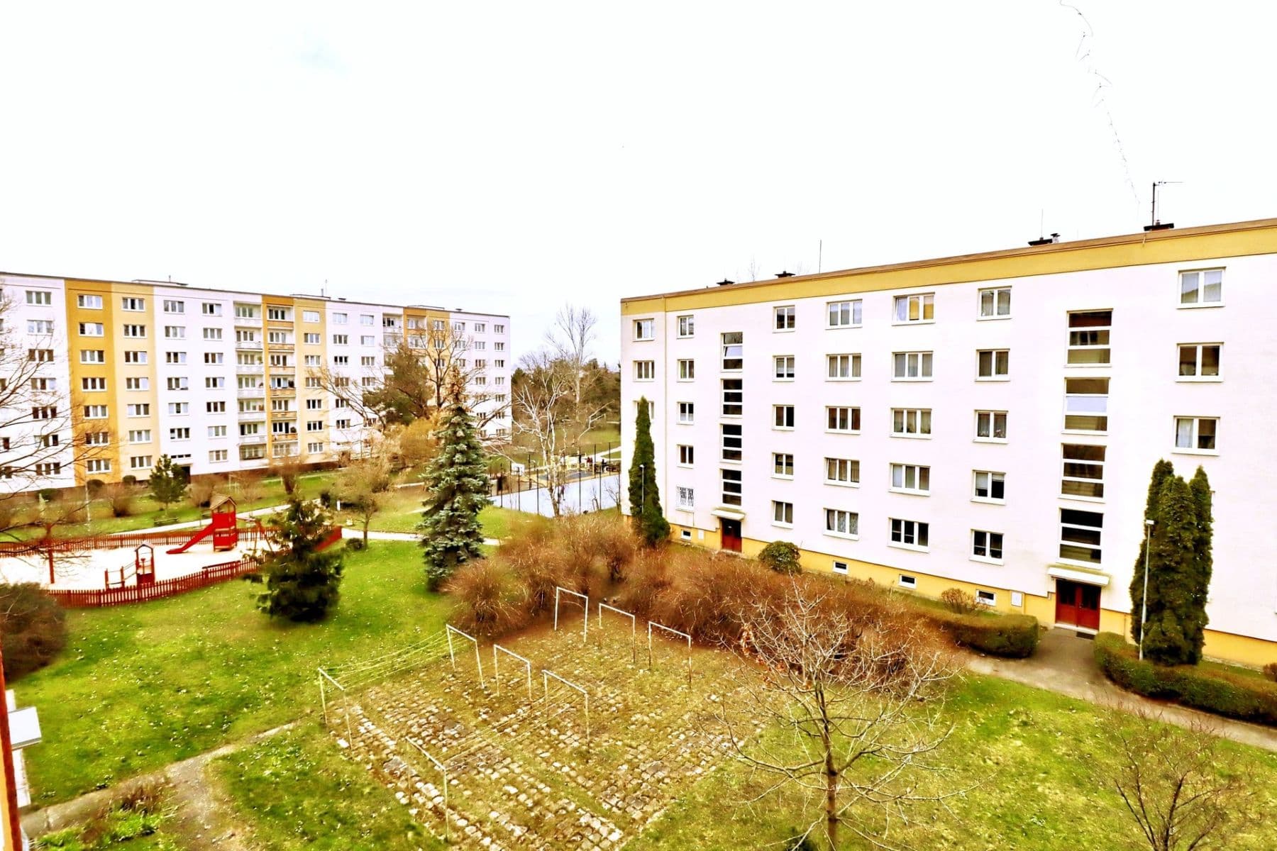 Prenájom bytu 2-izbový 55 m², Přistoupimská, Praha, Praha Prenájom bytu 2-izbový 55 m², Přistoupimská, Praha, Praha