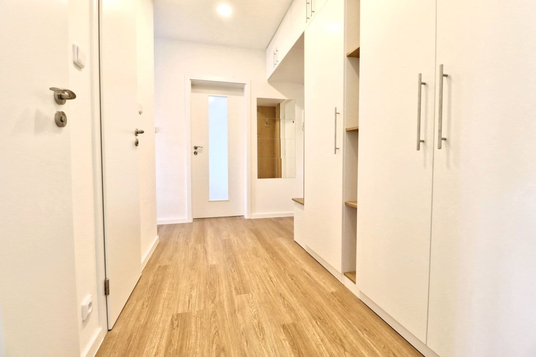 Prenájom bytu 2-izbový 55 m², Přistoupimská, Praha, Praha Prenájom bytu 2-izbový 55 m², Přistoupimská, Praha, Praha