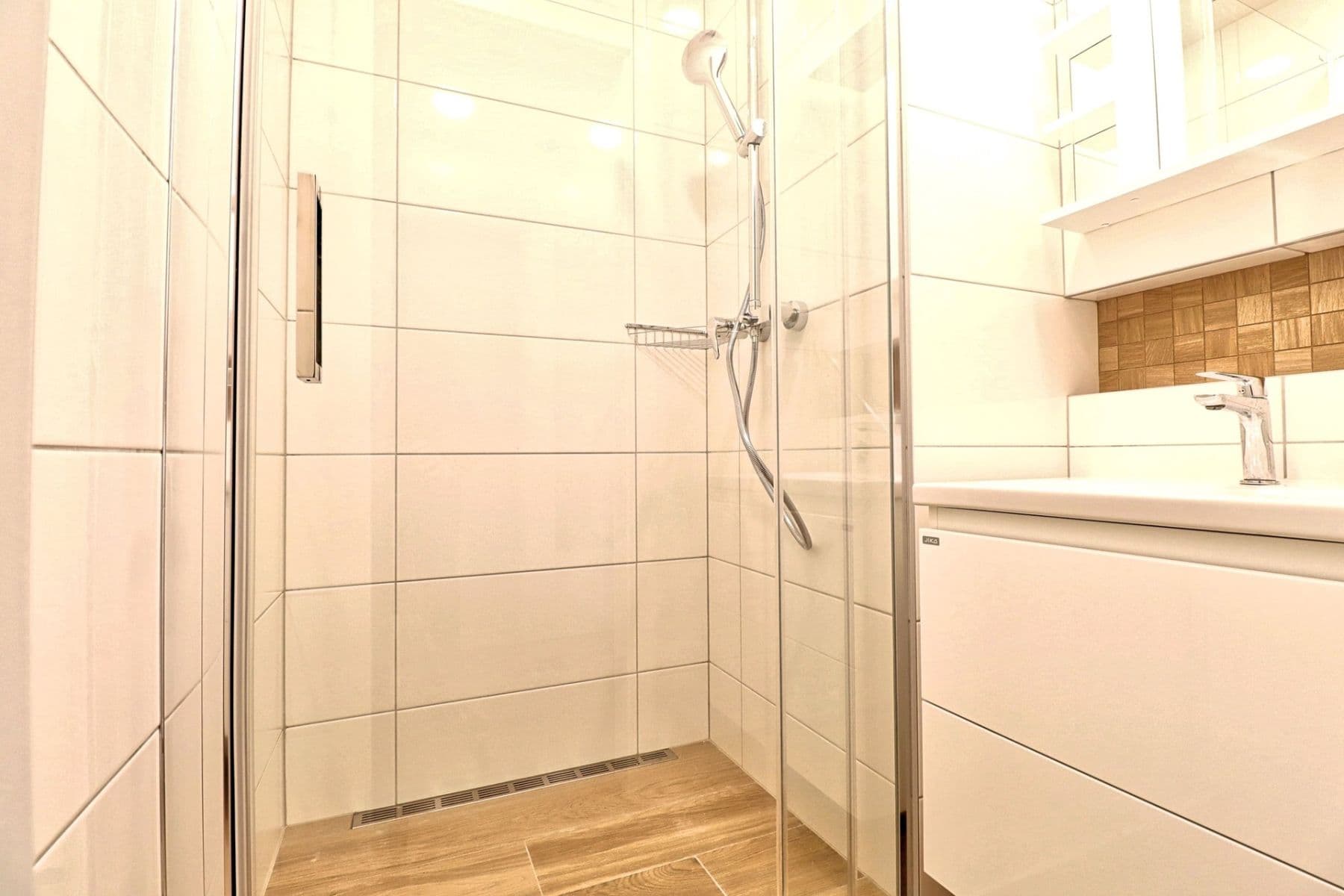 Prenájom bytu 2-izbový 55 m², Přistoupimská, Praha, Praha Prenájom bytu 2-izbový 55 m², Přistoupimská, Praha, Praha