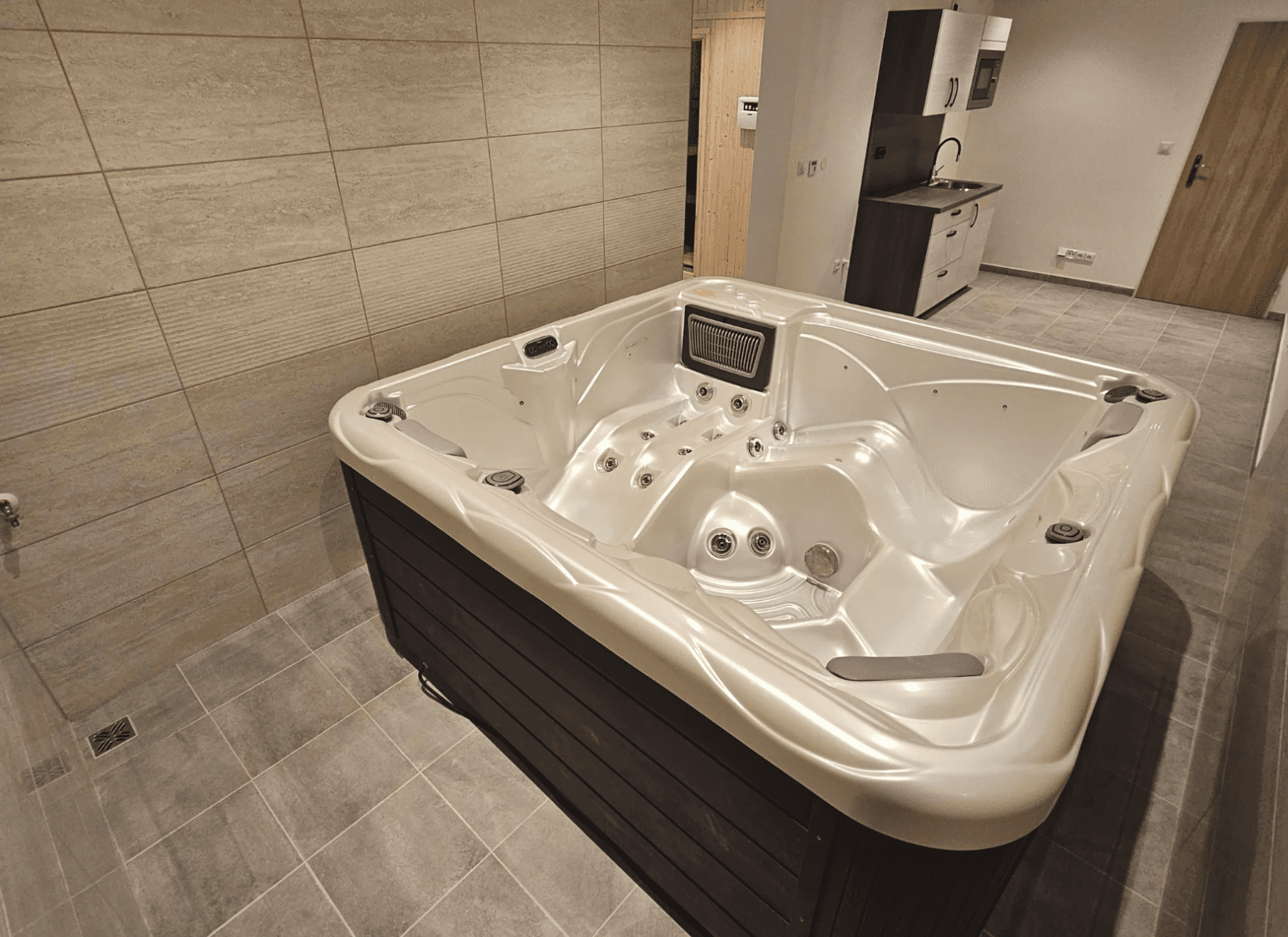 Predaj bytu 1-izbový 39 m², Pod Borným, Doksy, Liberecký kraj Predaj bytu 1-izbový 39 m², Pod Borným, Doksy, Liberecký kraj