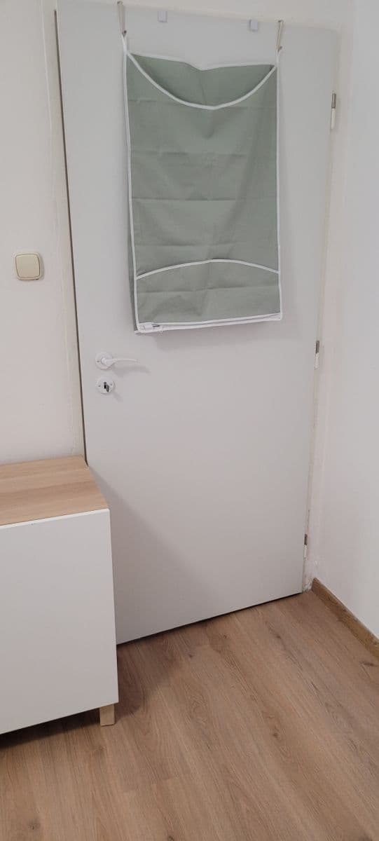 Prenájom bytu Garsoniéra 23 m², Herlianska, Ružinov, Bratislavský kraj Prenájom bytu Garsoniéra 23 m², Herlianska, Ružinov, Bratislavský kraj