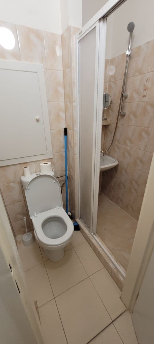 Prenájom bytu Garsoniéra 23 m², Herlianska, Ružinov, Bratislavský kraj Prenájom bytu Garsoniéra 23 m², Herlianska, Ružinov, Bratislavský kraj