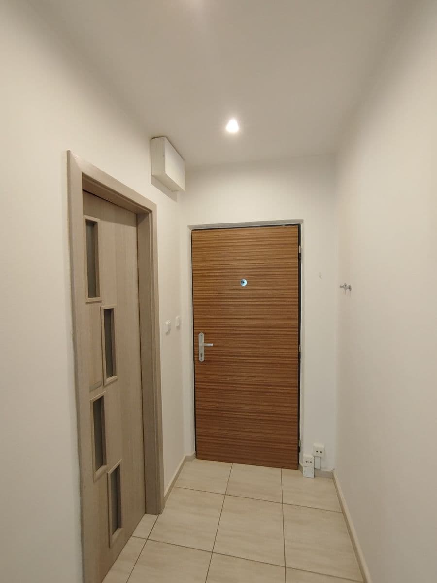 Prenájom bytu 1-izbový 36 m², Nová, Ústí nad Labem, Ústecký kraj Prenájom bytu 1-izbový 36 m², Nová, Ústí nad Labem, Ústecký kraj