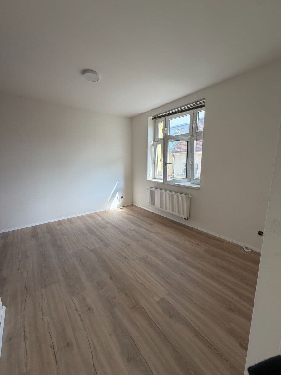 Prenájom bytu 1-izbový 45 m², Na Dědince, Praha, Praha Prenájom bytu 1-izbový 45 m², Na Dědince, Praha, Praha