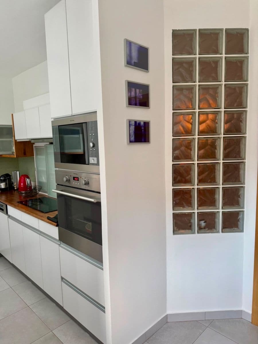 Predaj bytu 3-izbový 76 m², Podvinný mlýn, Praha, Praha Predaj bytu 3-izbový 76 m², Podvinný mlýn, Praha, Praha