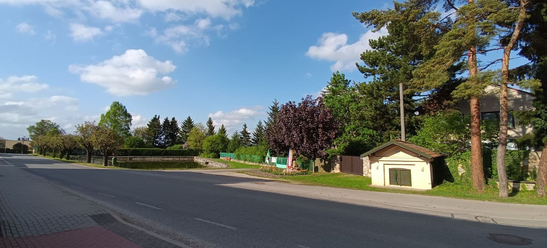 Prenájom bytu 2-izbový 60 m², Mezouň, Středočeský kraj Prenájom bytu 2-izbový 60 m², Mezouň, Středočeský kraj