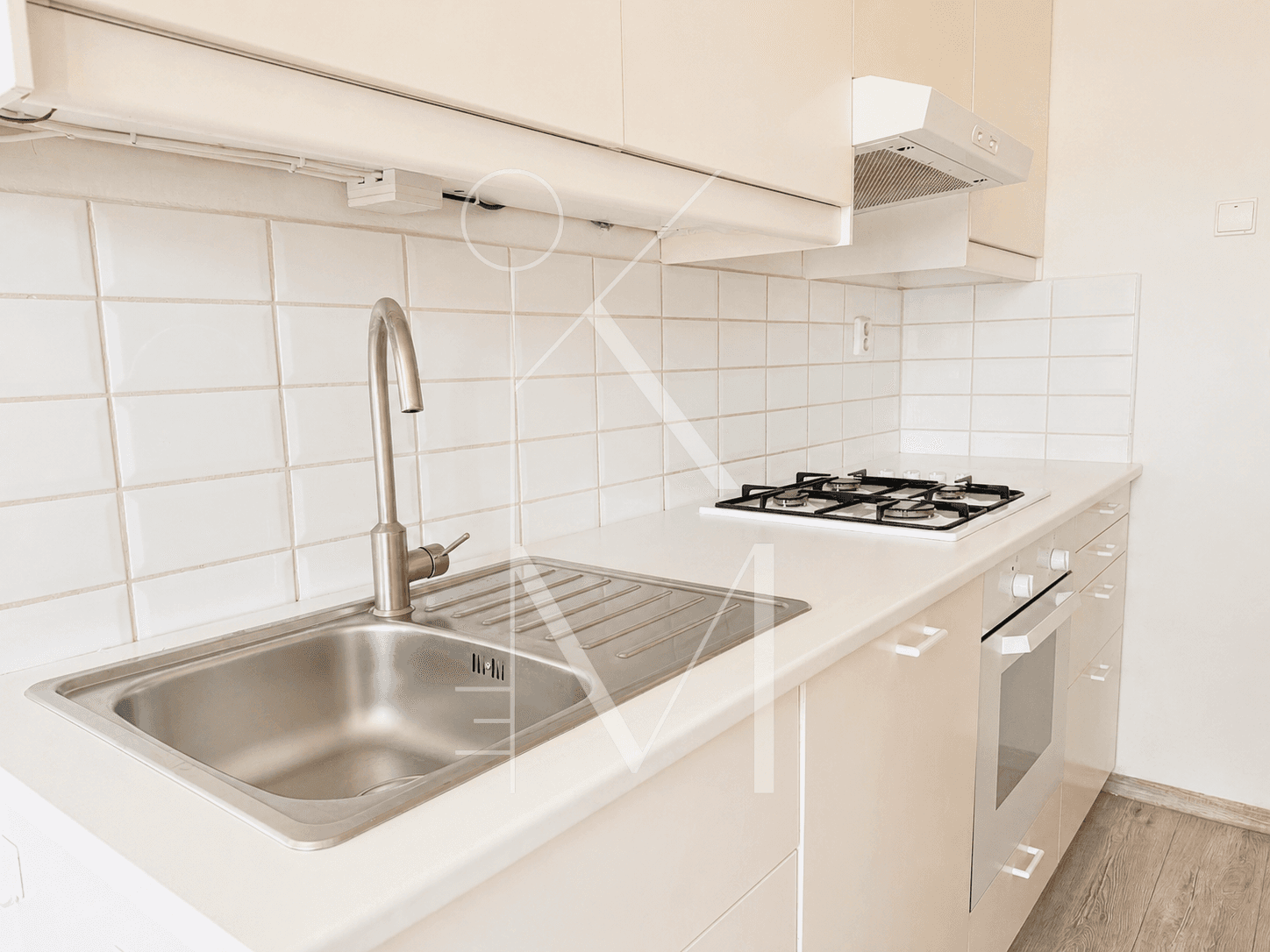 Prenájom bytu 2-izbový 43 m², Mládeže, Praha, Praha Prenájom bytu 2-izbový 43 m², Mládeže, Praha, Praha