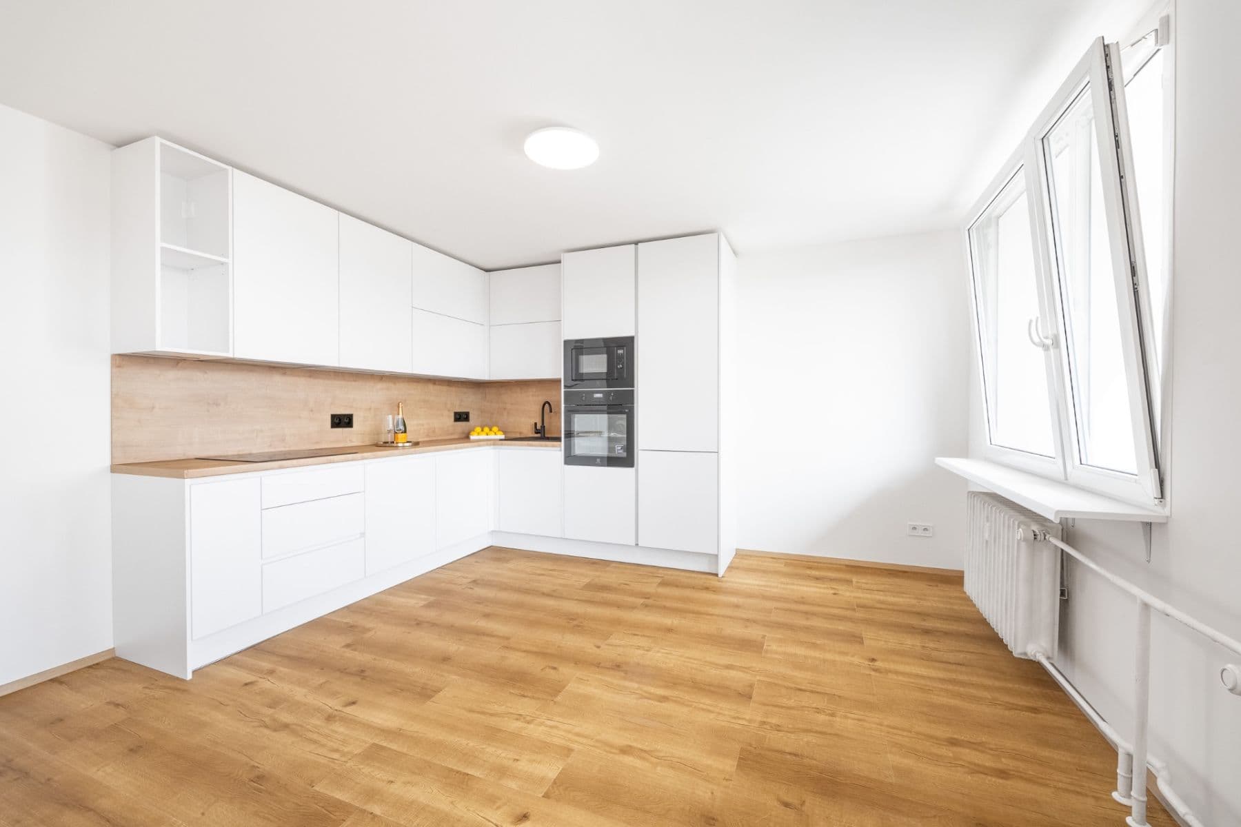 Predaj bytu 3-izbový 71 m², Murgašova, Praha, Praha Predaj bytu 3-izbový 71 m², Murgašova, Praha, Praha