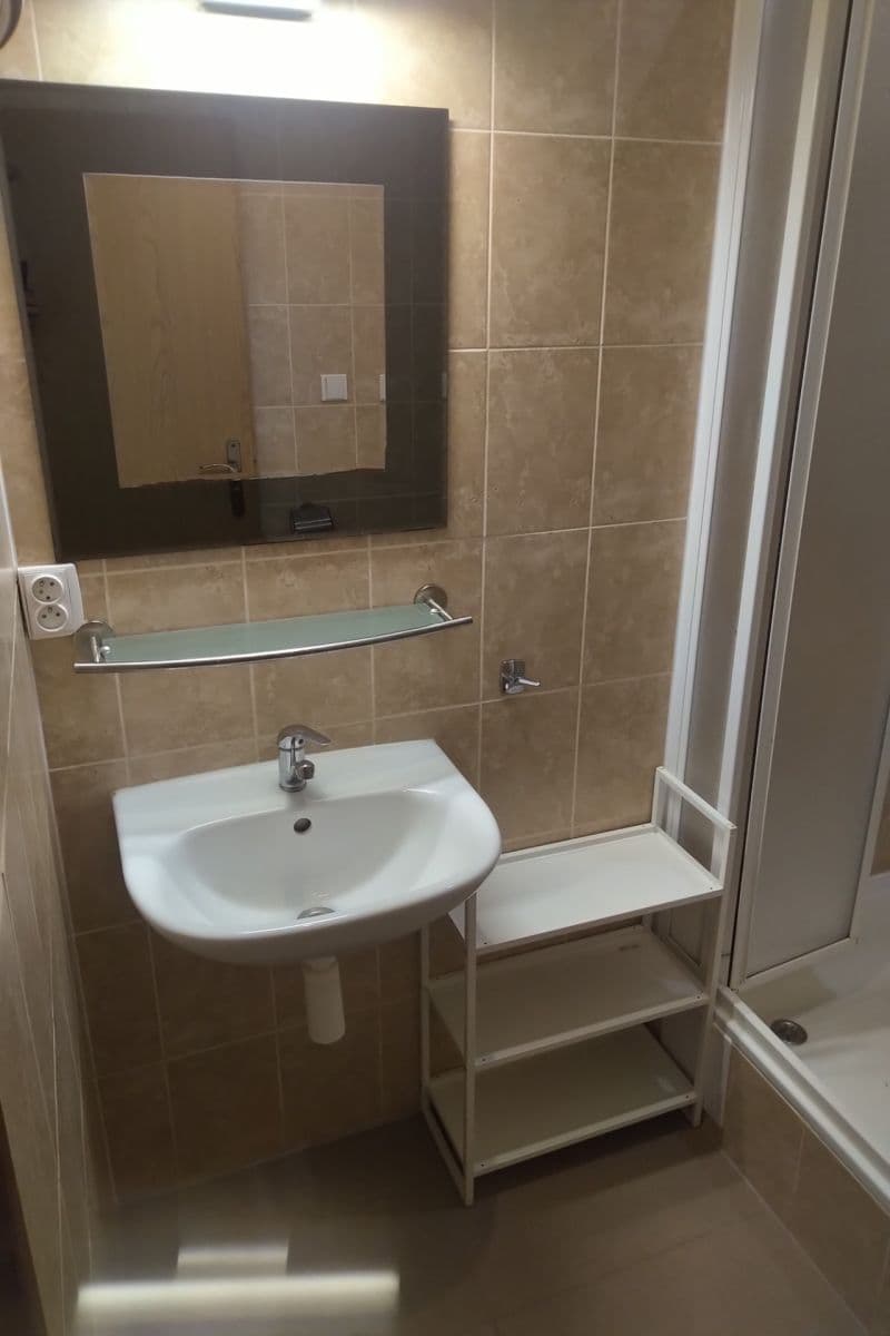 Prenájom bytu 2-izbový 40 m², Chelčického, Praha, Praha Prenájom bytu 2-izbový 40 m², Chelčického, Praha, Praha