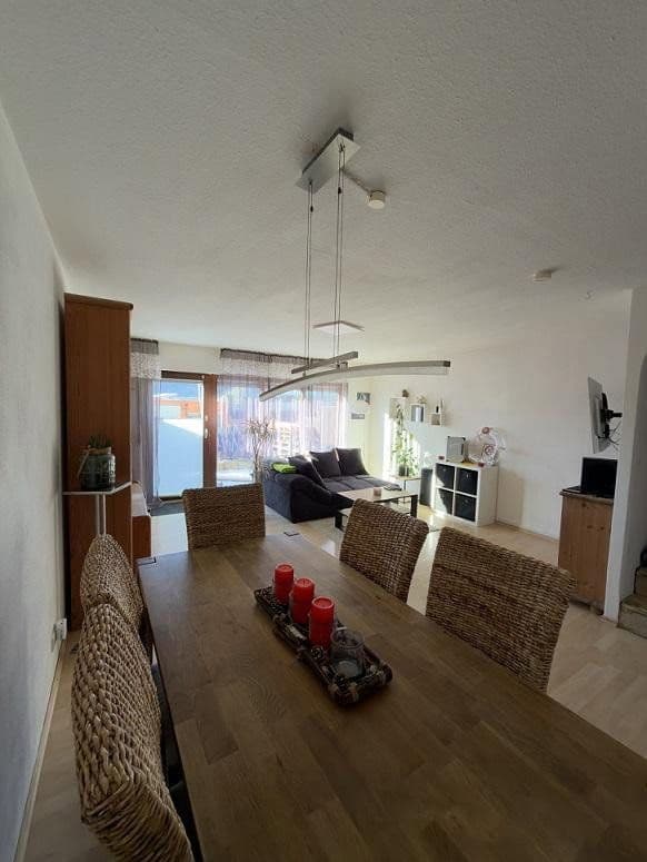 Predaj domu 131 m², pozemok 137 m², Holzgerlingen, Bádensko-Wurttembersko Predaj domu 131 m², pozemok 137 m², Holzgerlingen, Bádensko-Wurttembersko