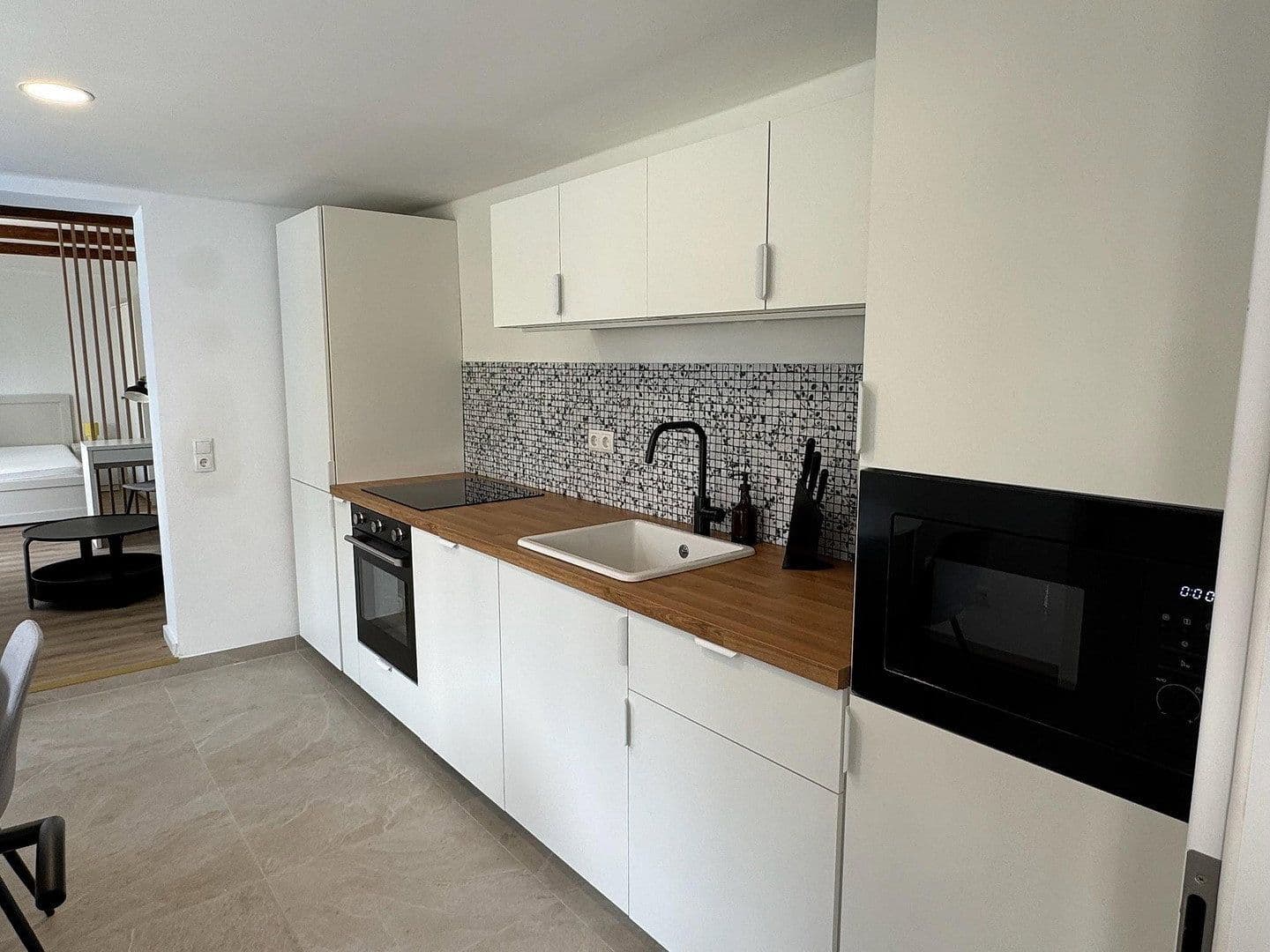 Prenájom bytu 1-izbový 45 m², Dresden, Sasko Prenájom bytu 1-izbový 45 m², Dresden, Sasko