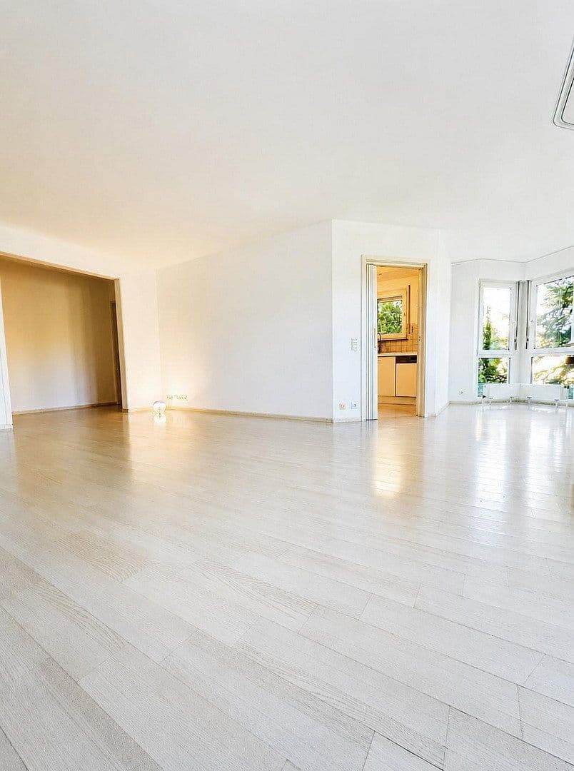 Predaj bytu 3-izbový 85 m², Bahnhofstraße, Schwaikheim, Bádensko-Wurttembersko Predaj bytu 3-izbový 85 m², Bahnhofstraße, Schwaikheim, Bádensko-Wurttembersko