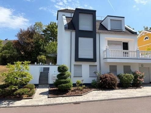 Predaj domu 191 m², pozemok 352 m², Konz, Porýnie-Falcko Predaj domu 191 m², pozemok 352 m², Konz, Porýnie-Falcko
