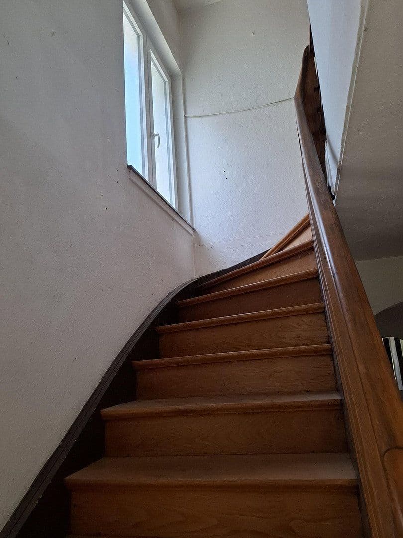 Predaj domu 170 m², pozemok 564 m², Eppelheim, Bádensko-Wurttembersko Predaj domu 170 m², pozemok 564 m², Eppelheim, Bádensko-Wurttembersko