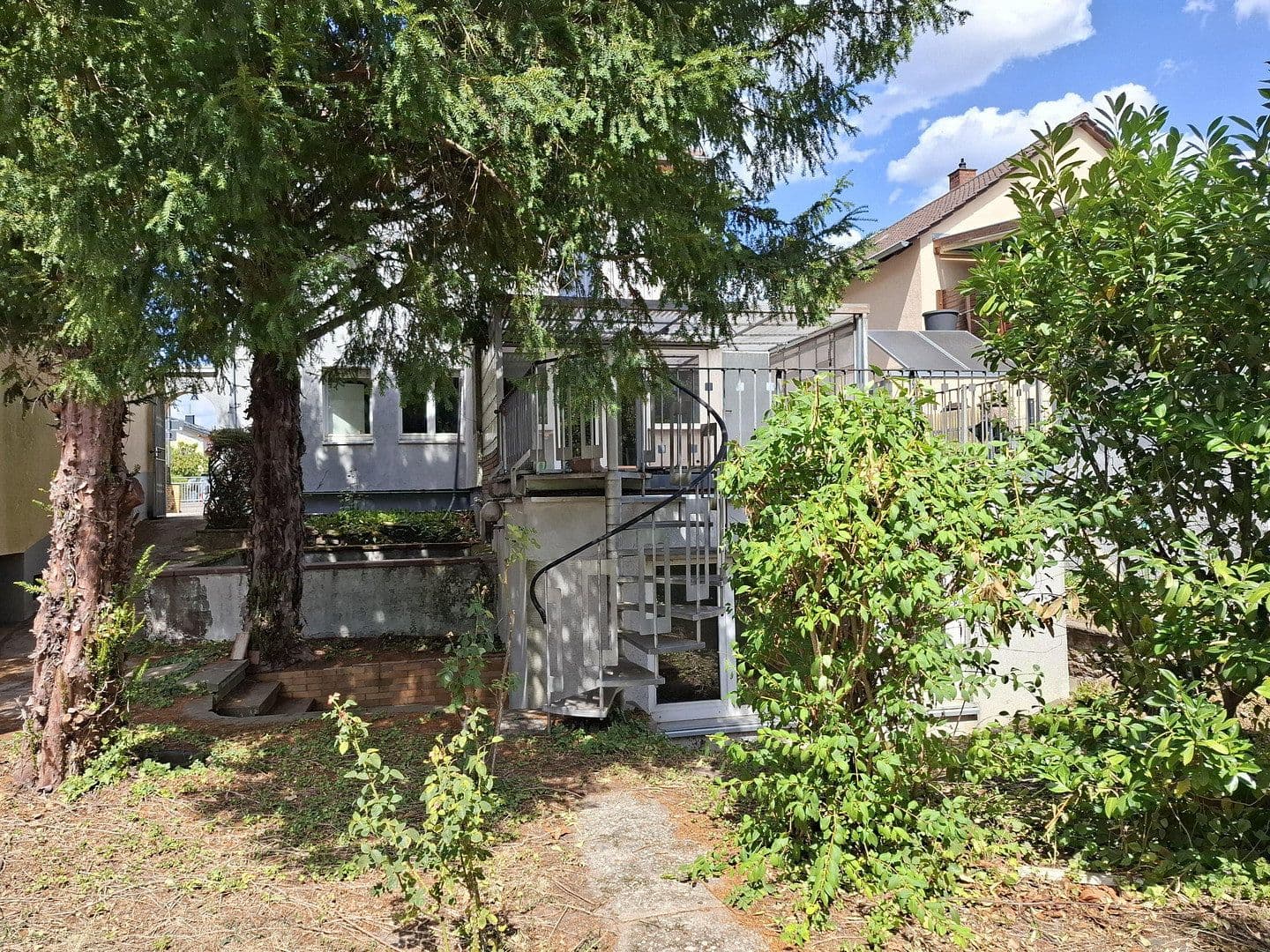 Predaj domu 170 m², pozemok 564 m², Eppelheim, Bádensko-Wurttembersko Predaj domu 170 m², pozemok 564 m², Eppelheim, Bádensko-Wurttembersko