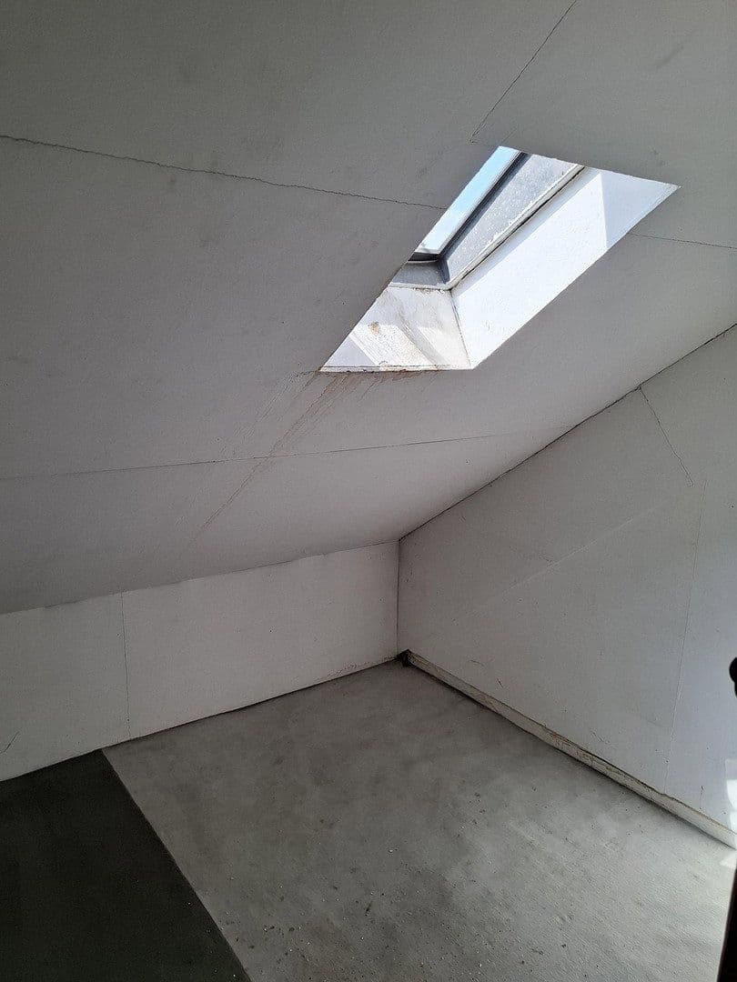 Predaj domu 170 m², pozemok 564 m², Eppelheim, Bádensko-Wurttembersko Predaj domu 170 m², pozemok 564 m², Eppelheim, Bádensko-Wurttembersko