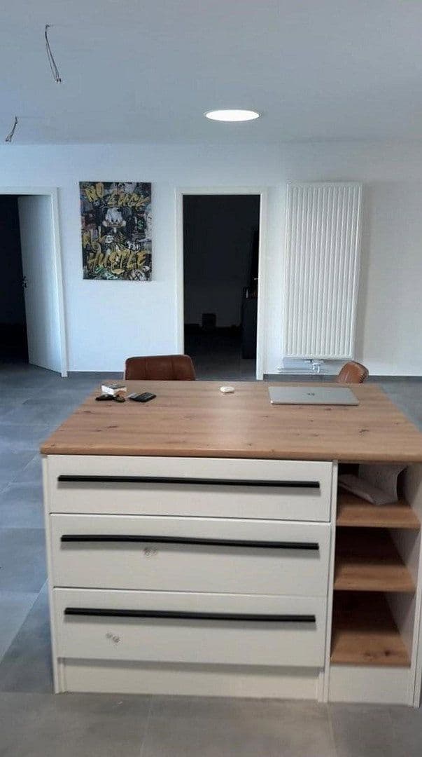 Prenájom bytu 3-izbový 136 m², Maubisstraße 26, Kaarst, Severné Porýnie - Westfálsko Prenájom bytu 3-izbový 136 m², Maubisstraße 26, Kaarst, Severné Porýnie - Westfálsko