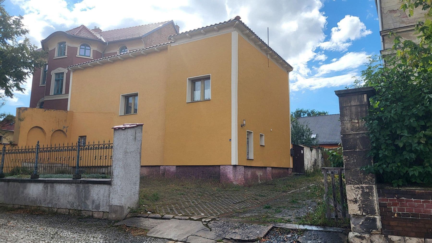 Predaj domu 180 m², pozemok 180 m², Georgenbeerg 8a, Naumburg (Saale), Sasko-Anhaltsko Predaj domu 180 m², pozemok 180 m², Georgenbeerg 8a, Naumburg (Saale), Sasko-Anhaltsko