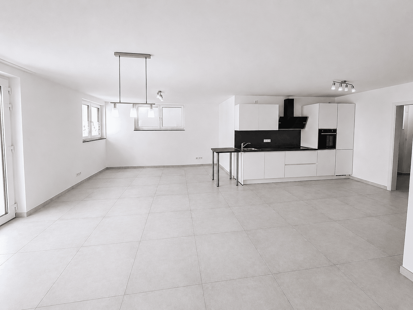 Prenájom bytu 2-izbový 75 m², Gäufelden, Bádensko-Wurttembersko Prenájom bytu 2-izbový 75 m², Gäufelden, Bádensko-Wurttembersko