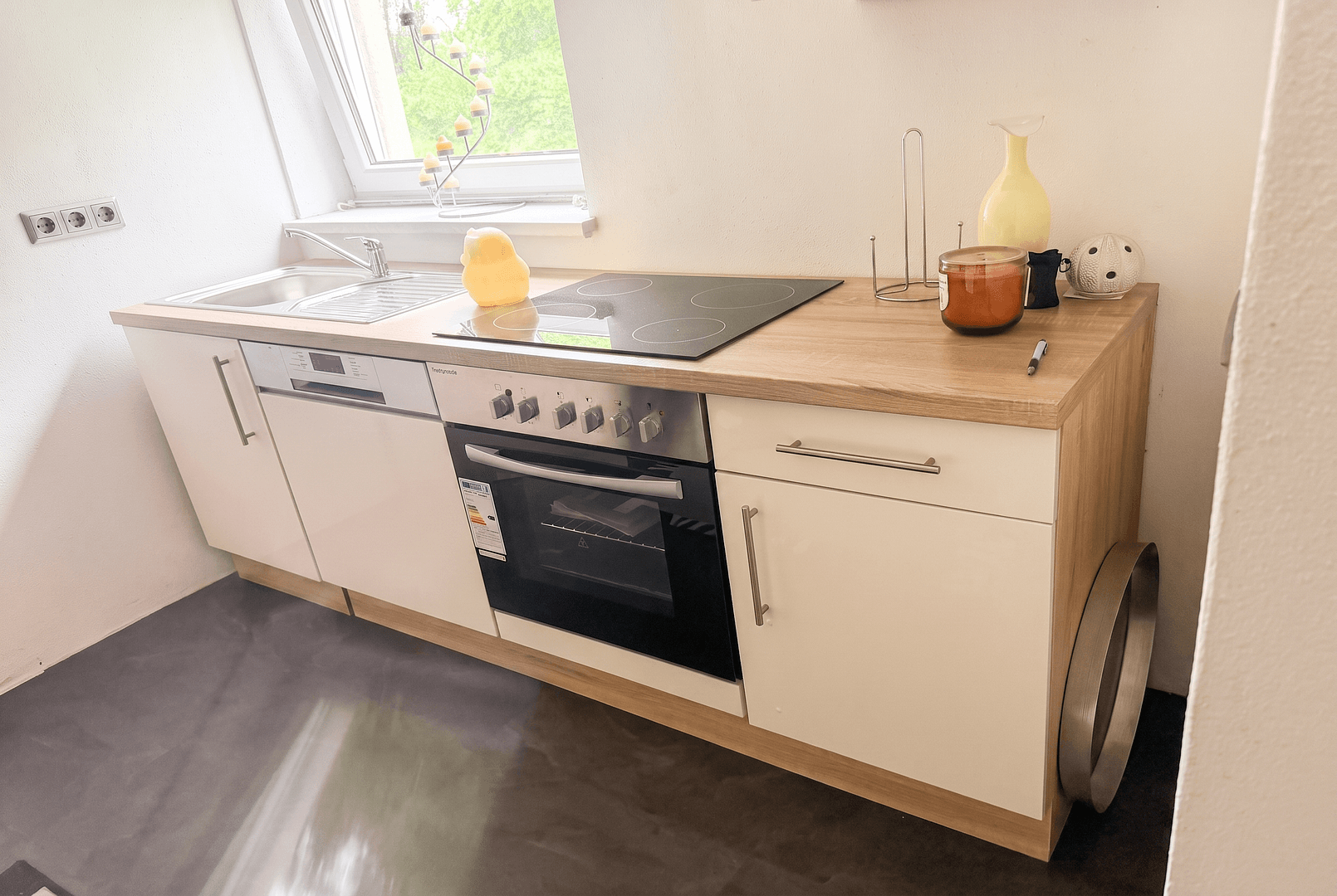 Predaj domu 140 m², pozemok 3.683 m², Colditzer Landstr. 7 + 9, Grimma, Sasko Predaj domu 140 m², pozemok 3.683 m², Colditzer Landstr. 7 + 9, Grimma, Sasko