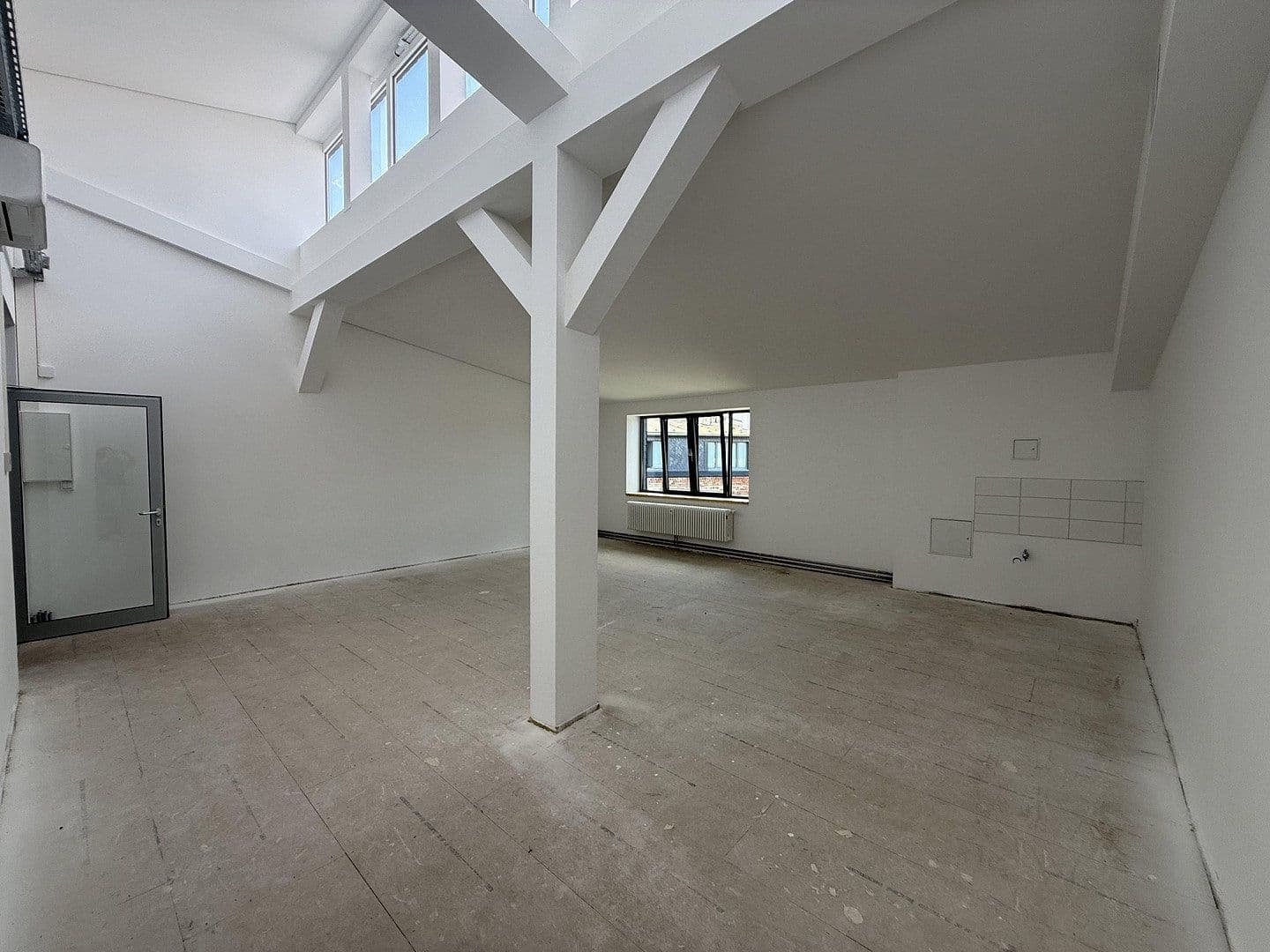 Prenájom kancelárie 57 m², Äußere Oybiner Straße 16, Žitava, Sasko Prenájom kancelárie 57 m², Äußere Oybiner Straße 16, Žitava, Sasko